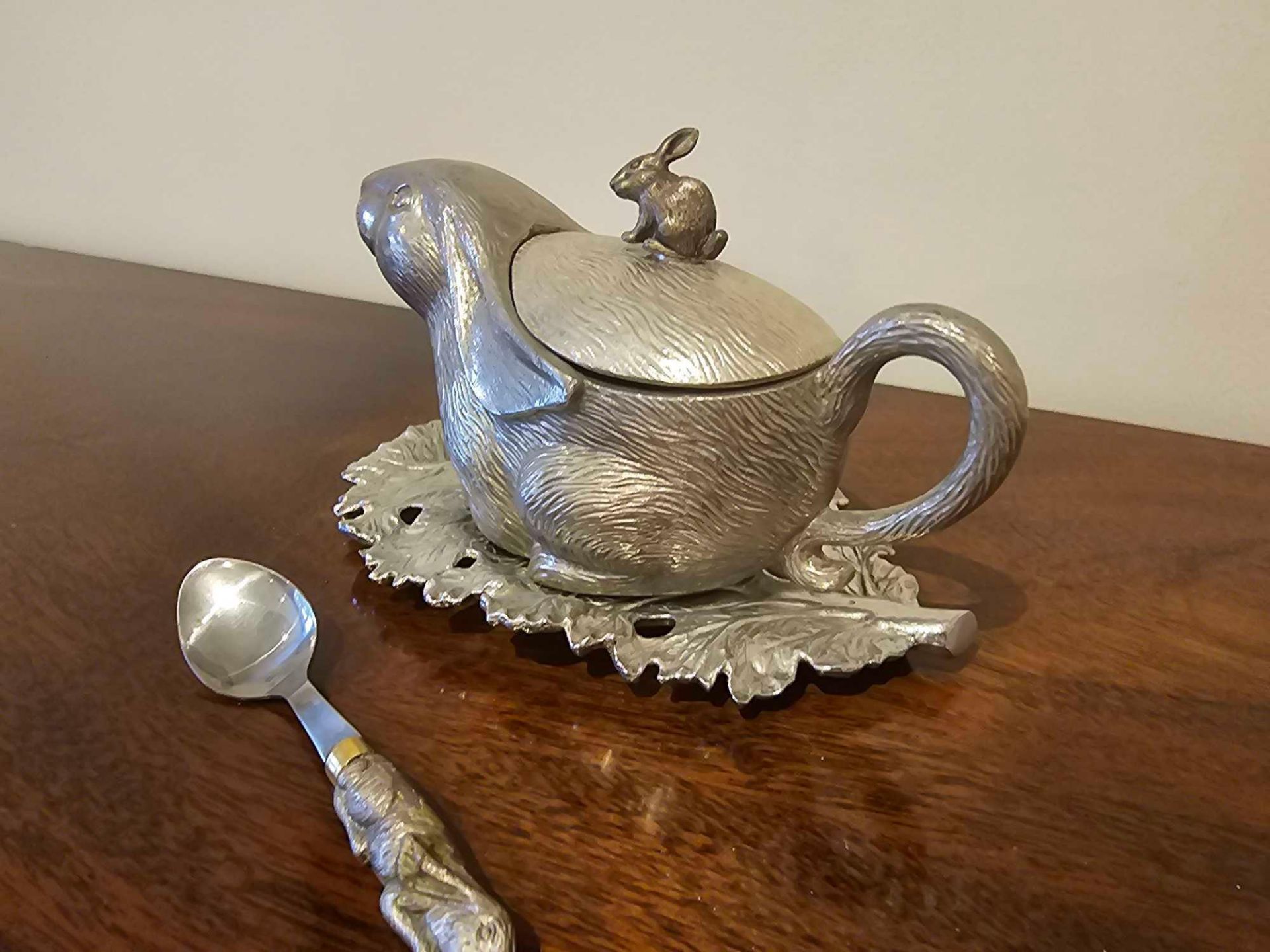 Arthur Court Vintage Silver Aluminium Bunny Rabbit Sauce/Gravy Boat Complete With A Spoon In The - Image 4 of 5