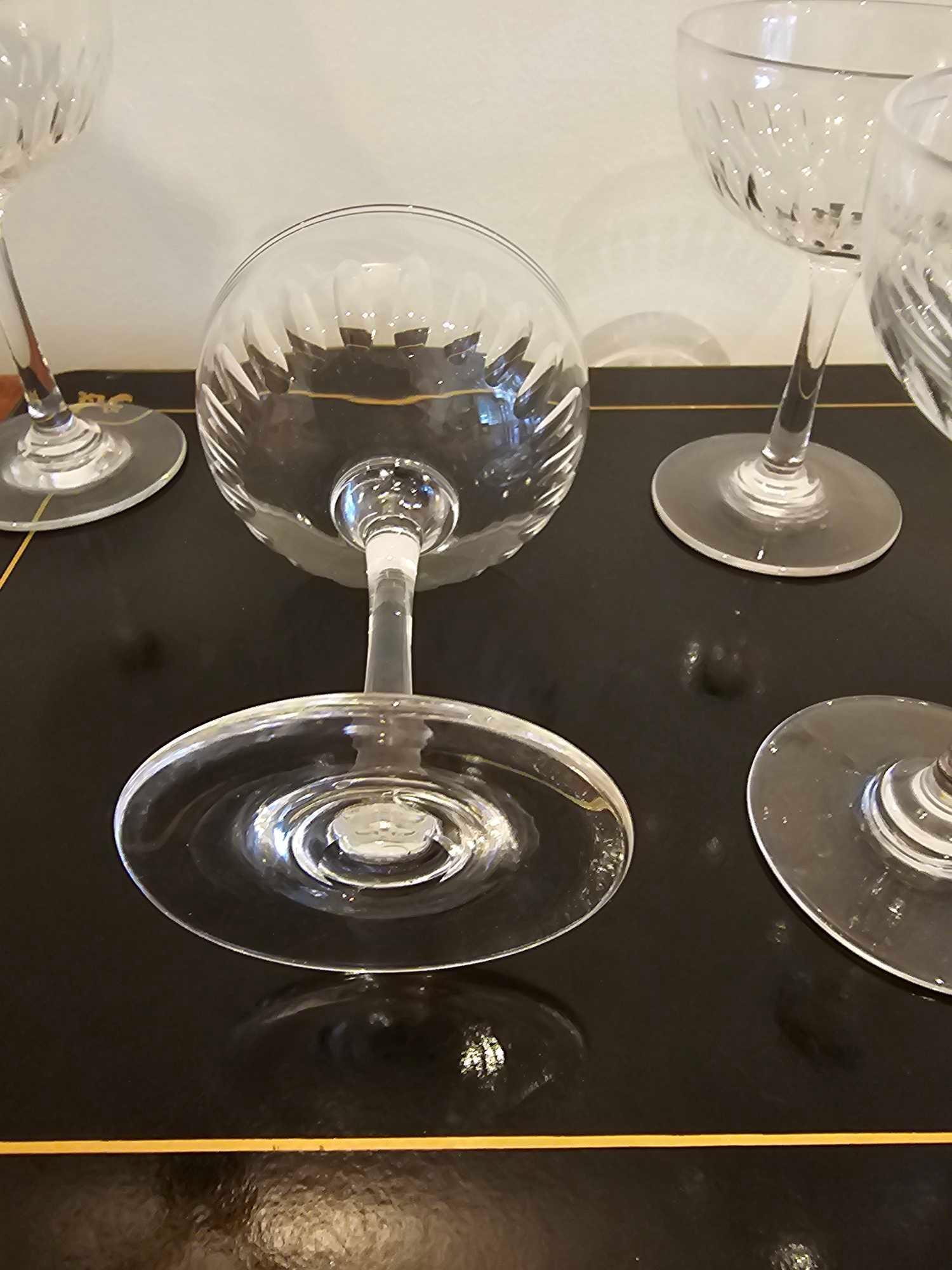 A Set Of 4 X Crystal Martini Glasses 12cm - Image 5 of 5