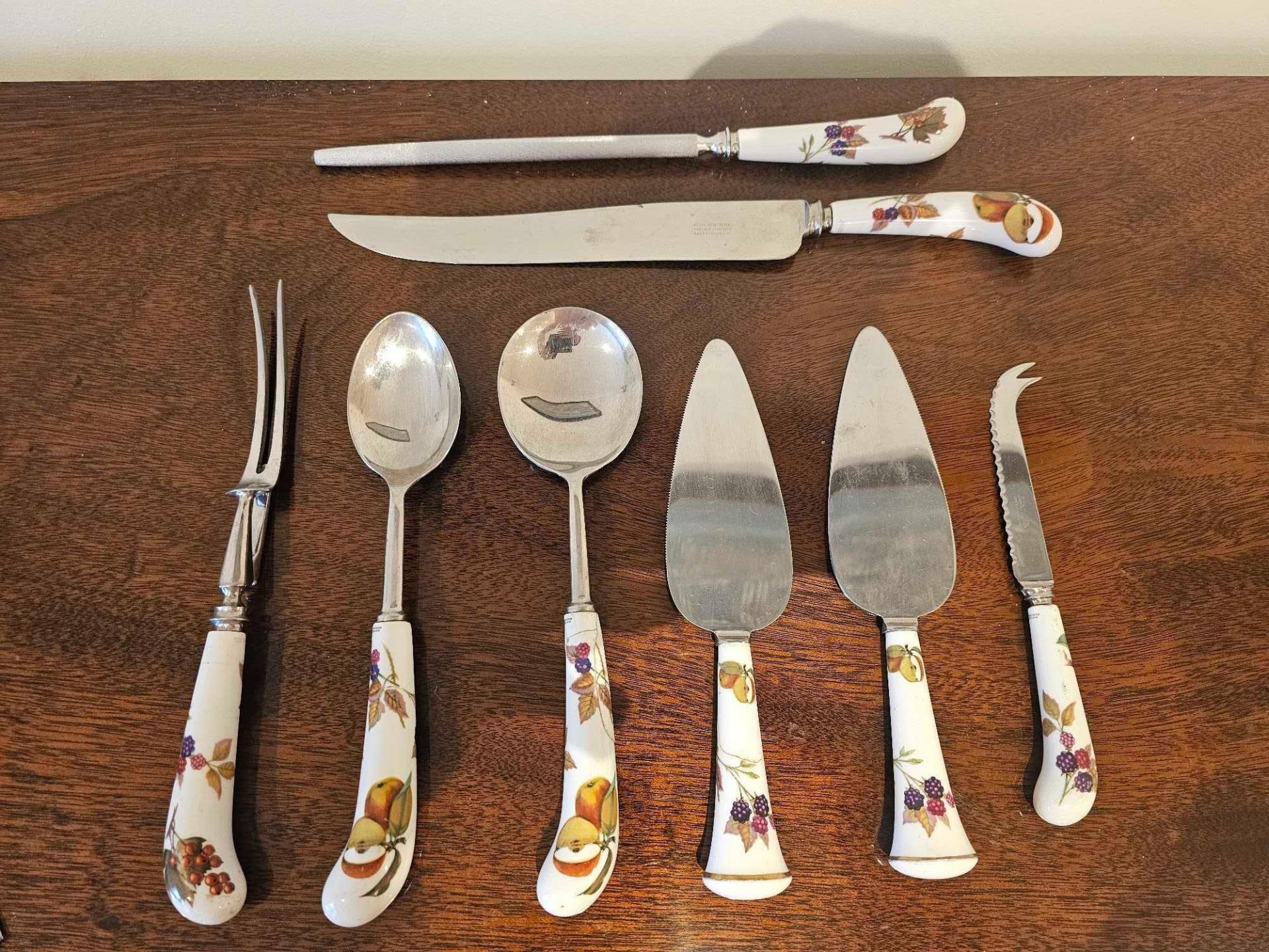 A Royal Worcester Evesham - Gold Edge Serve And Carving Set As Photograph (Note Spoon Has Small - Image 2 of 4