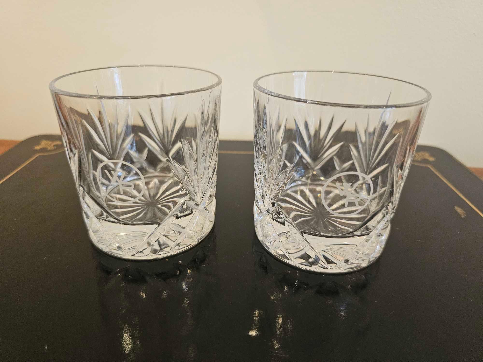 A Pair Of Woodford Reserve WR Glencairn Crystal Rocks Glass Bourbon Whiskey Bar Lowball 8cm