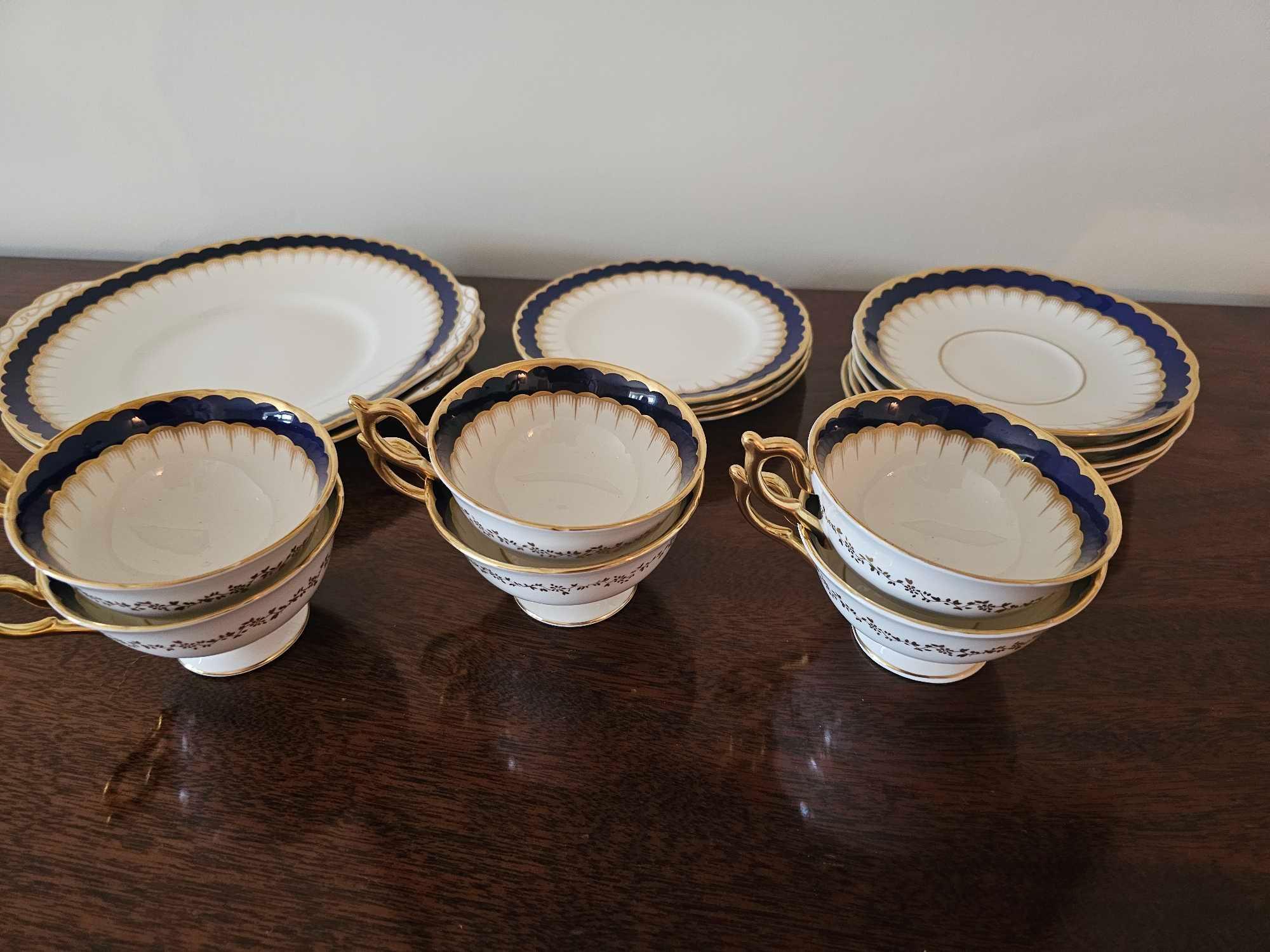 Coalport Spearpoint 6143 Cobalt Blue And Gold Gilt Fine China 18 Piece Part Tea Set As Found - Image 2 of 6