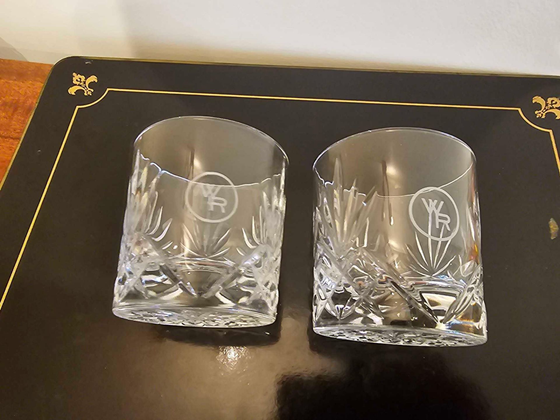 A Pair Of Woodford Reserve WR Glencairn Crystal Rocks Glass Bourbon Whiskey Bar Lowball 8cm - Image 4 of 4