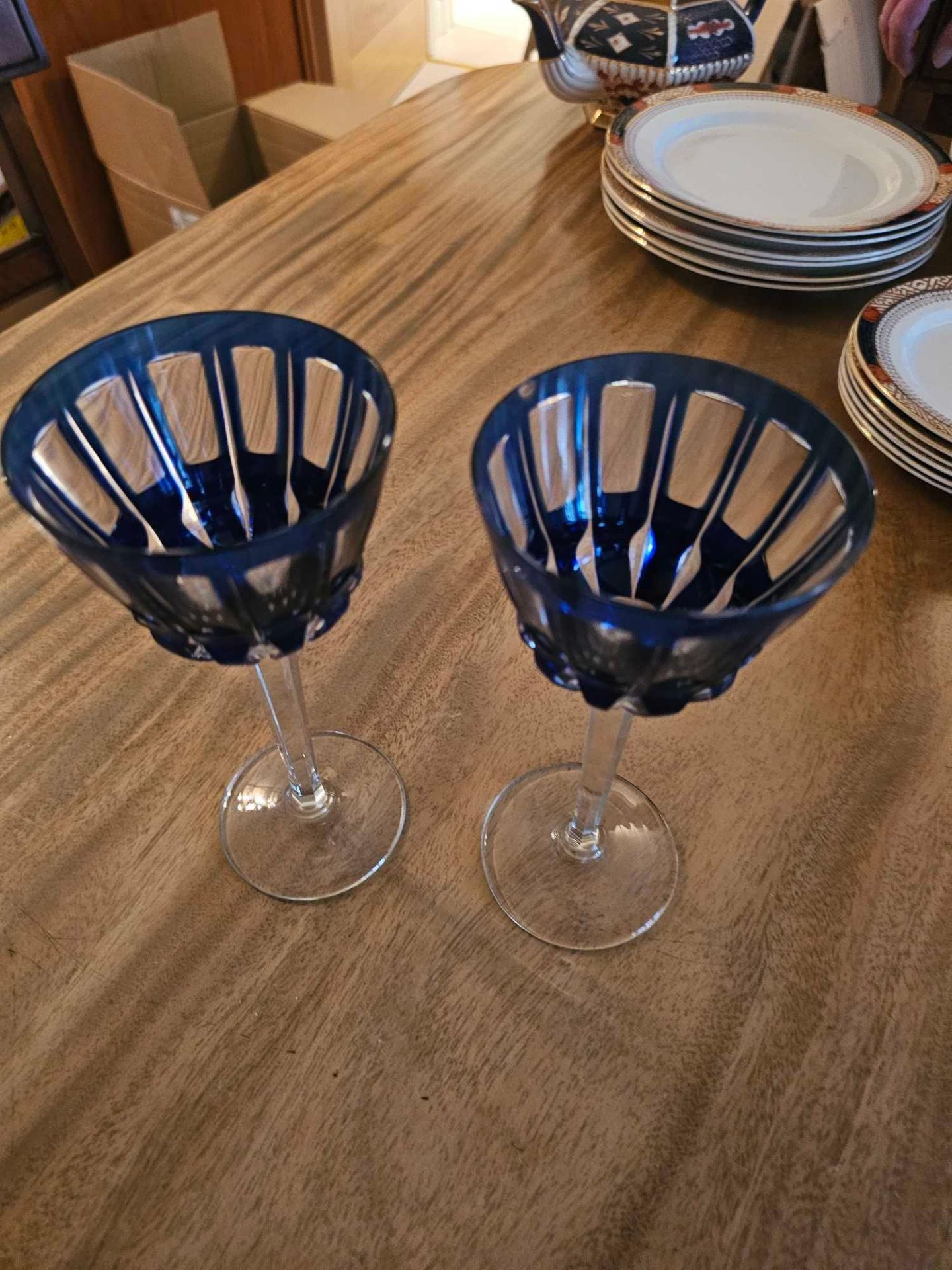A Pair Of Bohemian Crystal Clear And Cobalt Goblets 18.5cm - Image 4 of 4