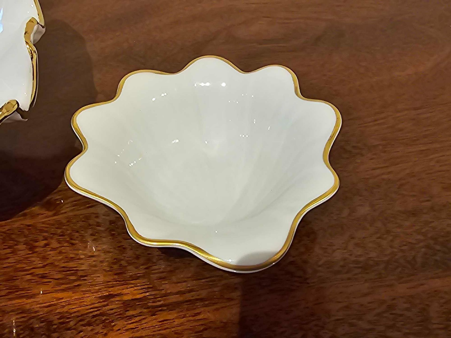 Martan Portugal 704 Shaped White And Gold Dish And A Royal Worcester Porcelain White And Gold Shaped - Image 3 of 3