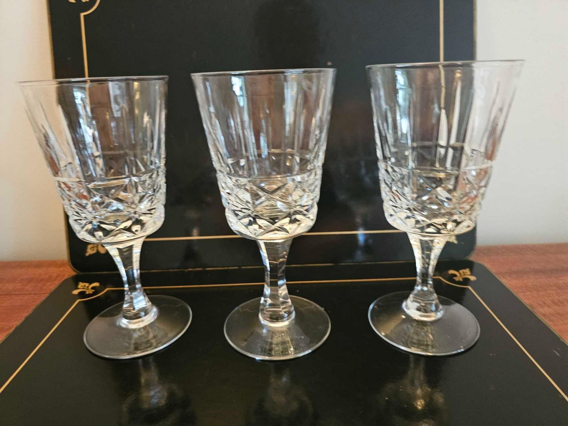 A Set Of 3 X Stuart Crystal Water Goblets 17.5cm - Image 2 of 4