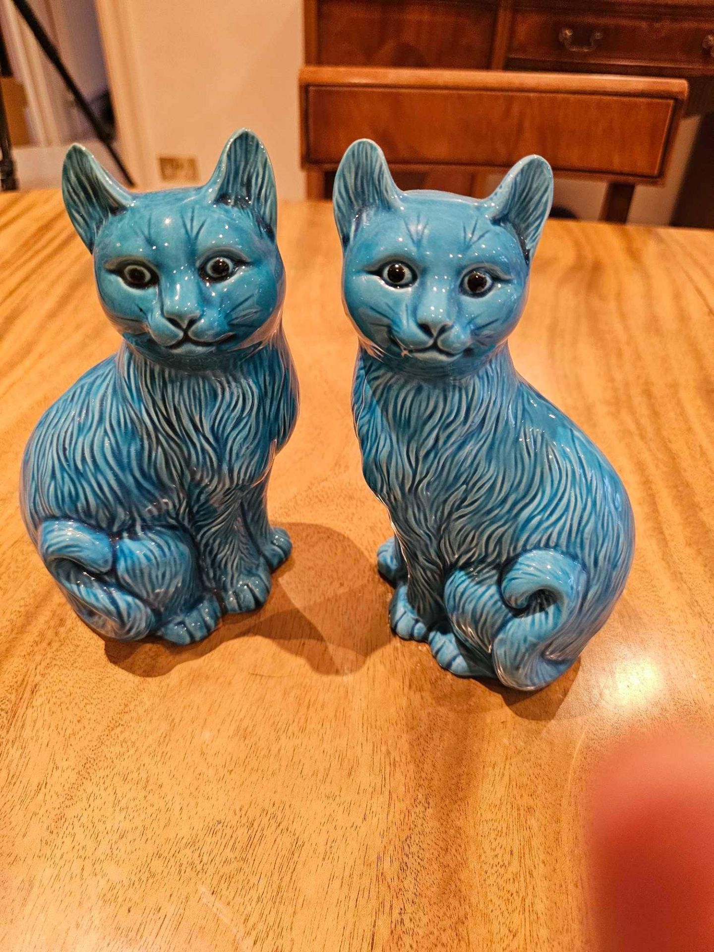 Turquoise Glazed Vintage Collectible Set Of 2 Cats - Faience Majolica Made In China - Image 3 of 3