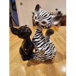 Goebel Figurine Kitty De Luxe Cat Zebra In Love, 18.0 Cm