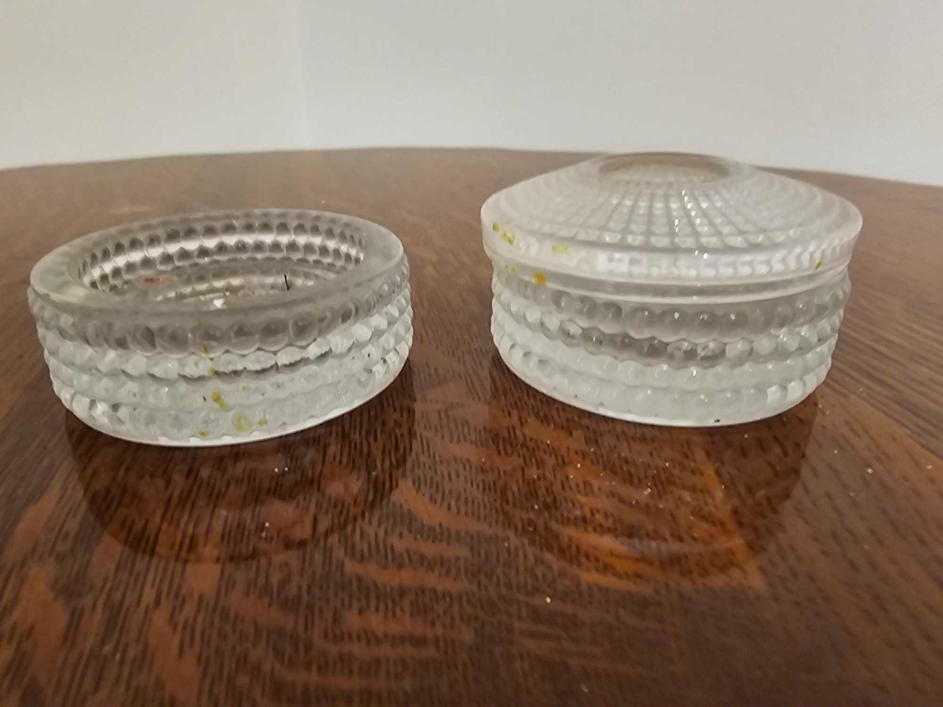 A Set Of 2 Tea Light Cut Glass Holders One Complete With Lid 7cm Wide - Image 3 of 5