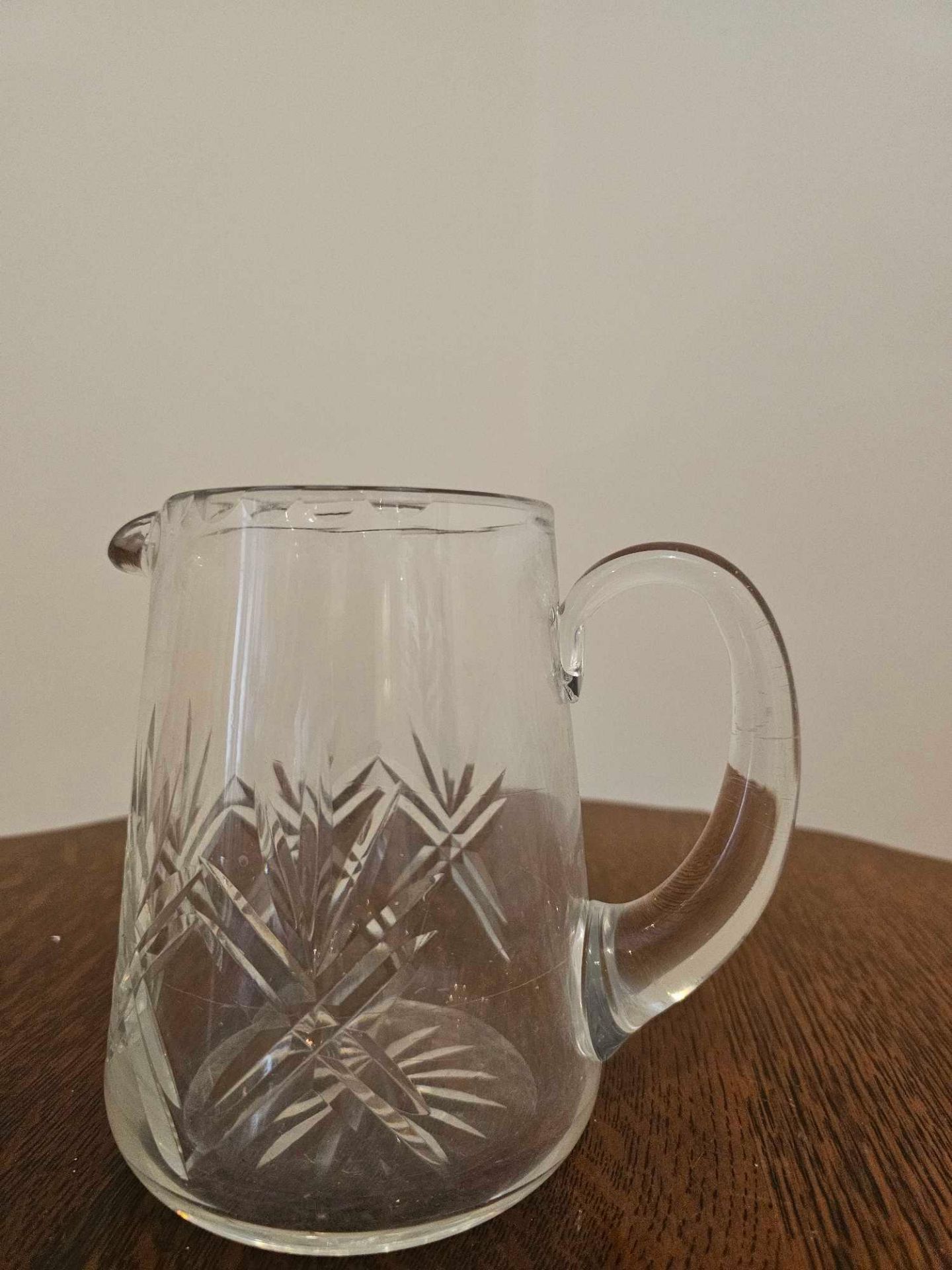 A Crystal Cut Water Pitcher 15cm - Image 5 of 7