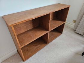 A Wooden Open Storage Unit 4 Shelves 122 X 30 X 80cm