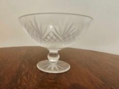 A Vintage Crystal Cut Footed Bowl 10 X 15.5cm