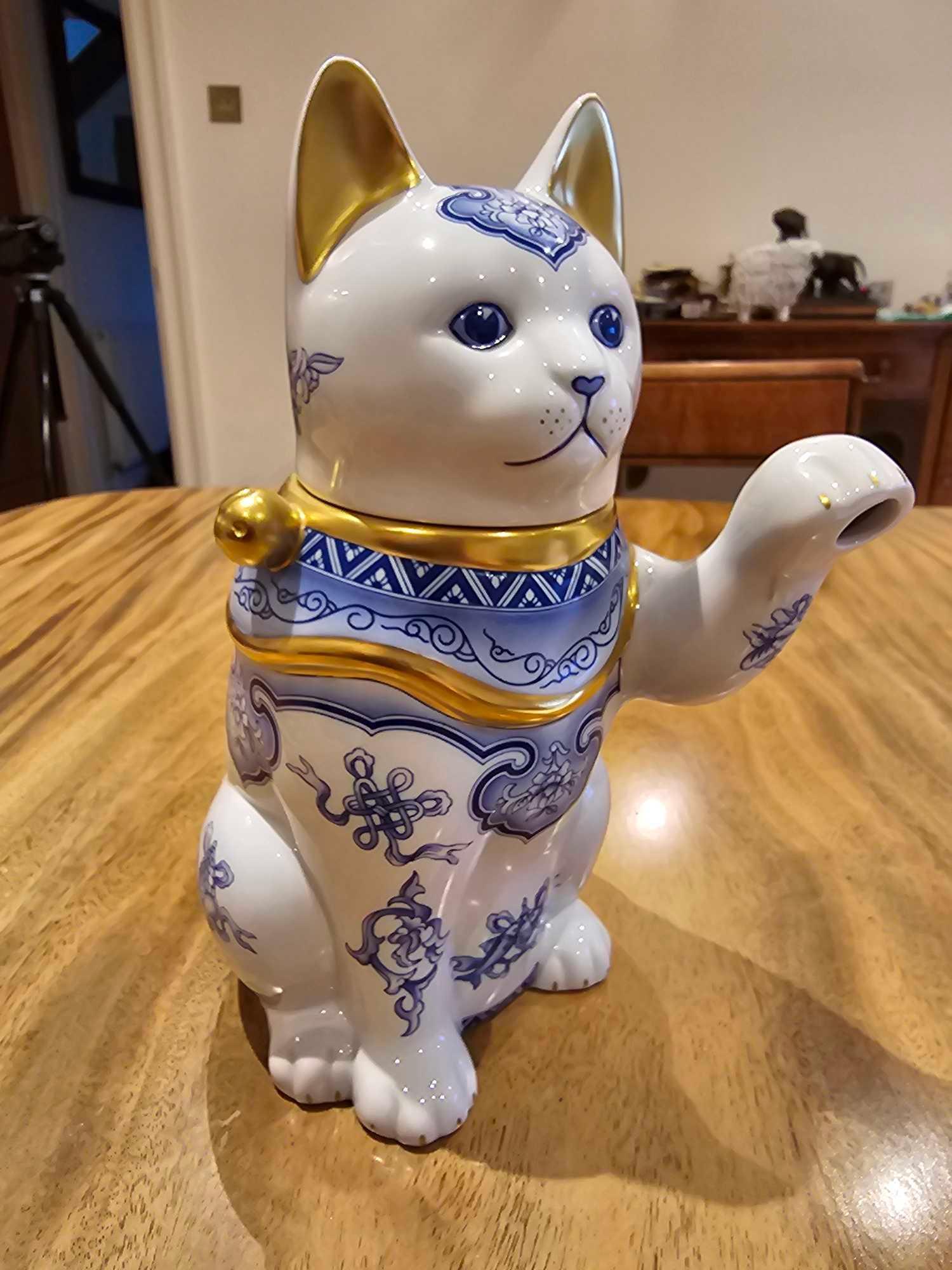 Porcelain Figurine The Cat Of Good Fortune Jui Goaling - Image 3 of 3