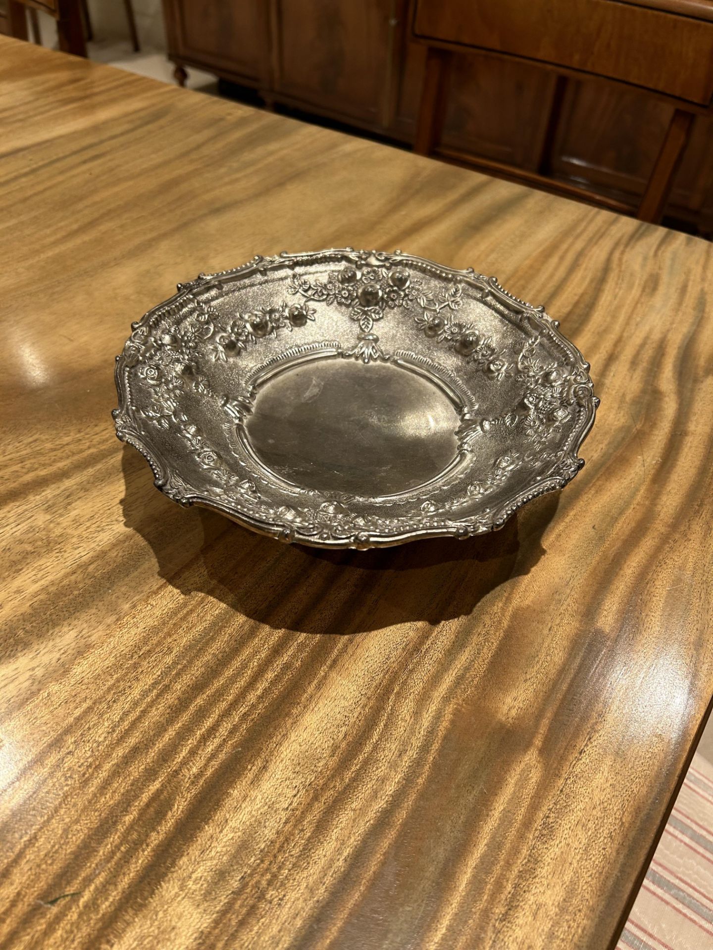 A English silver plated bon bon dish 25cm diameter