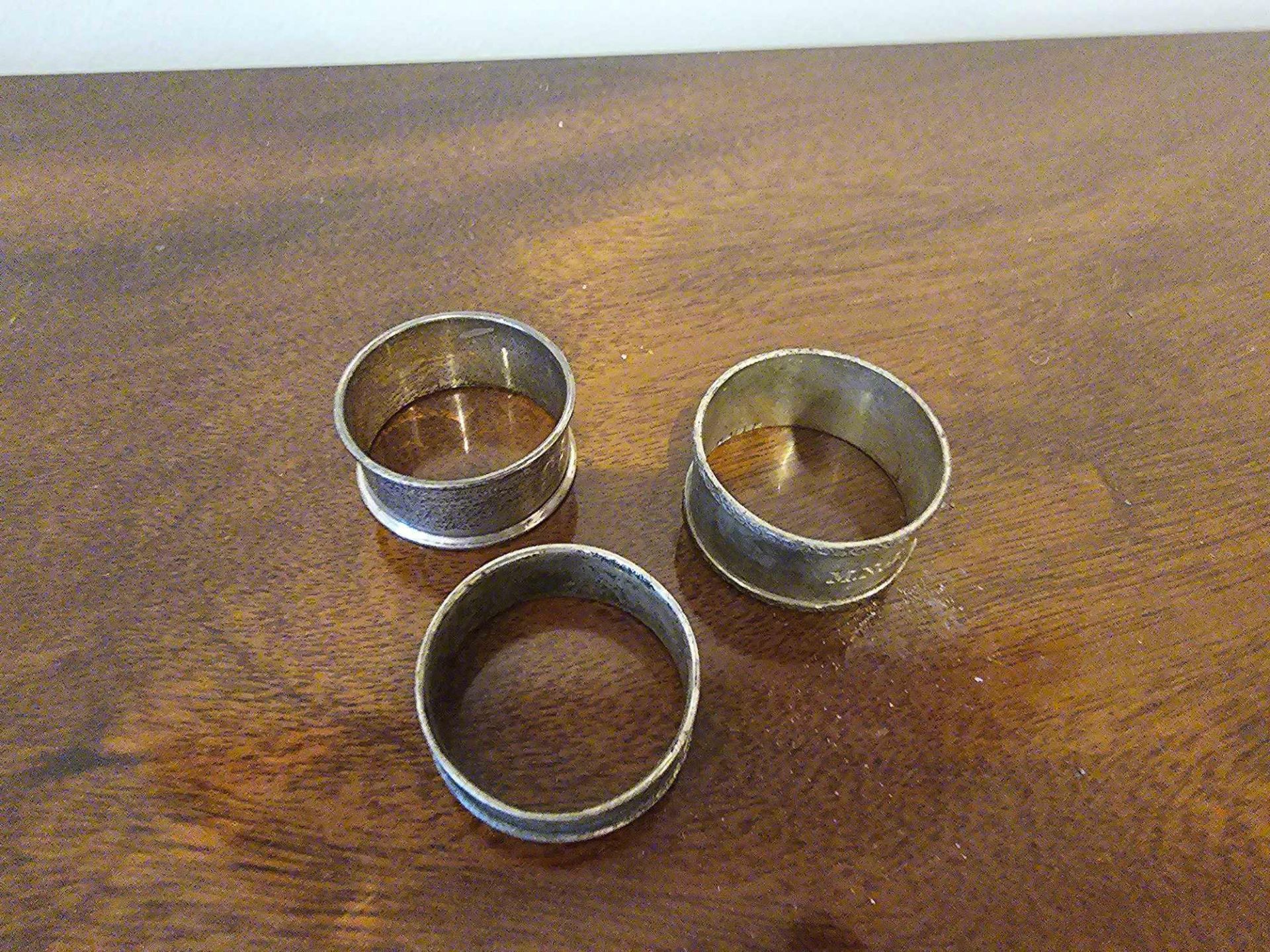 3 X Various Silver Plated Napkin Rings - Bild 3 aus 4