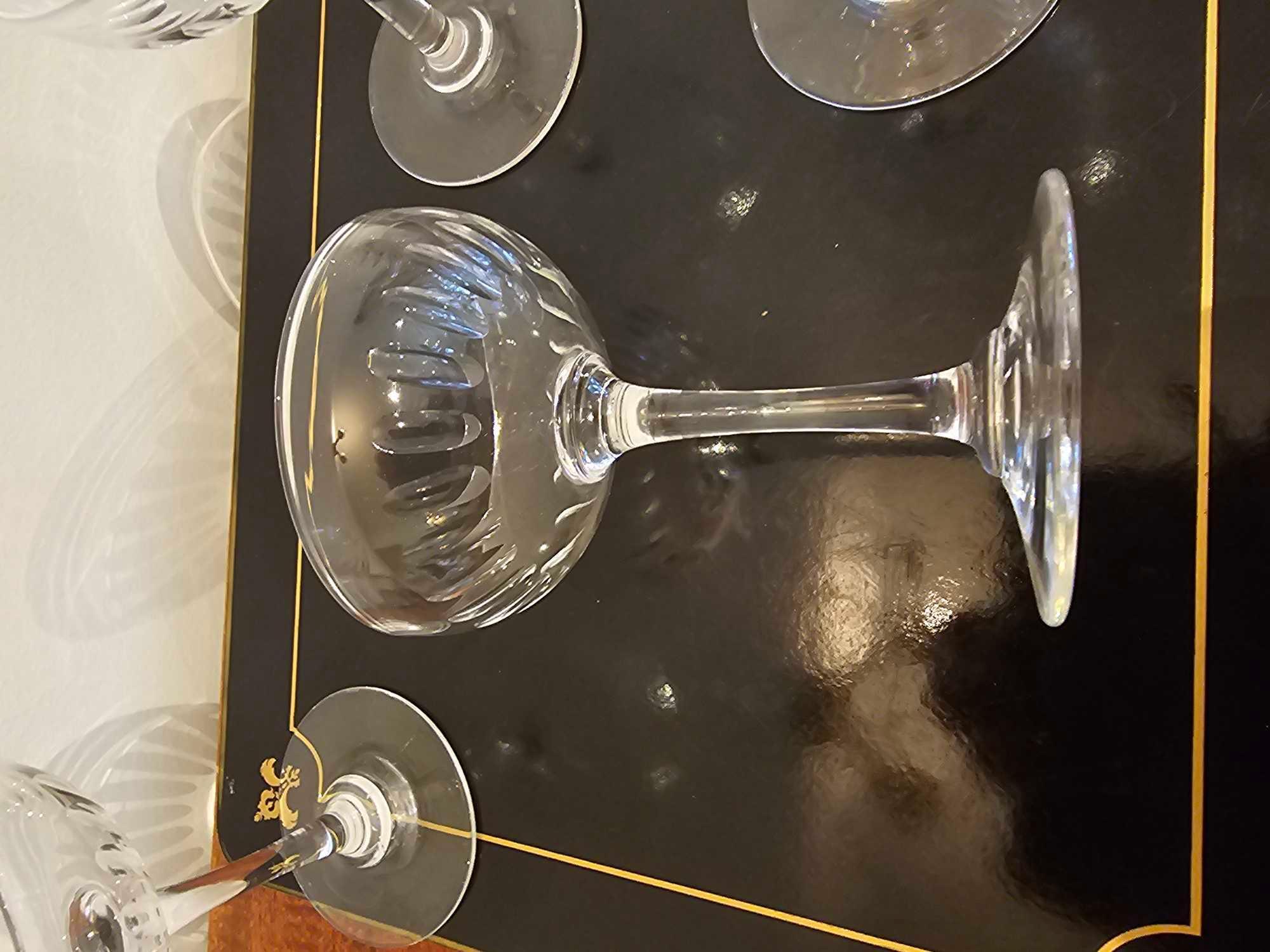 A Set Of 4 X Crystal Martini Glasses 12cm - Image 4 of 5