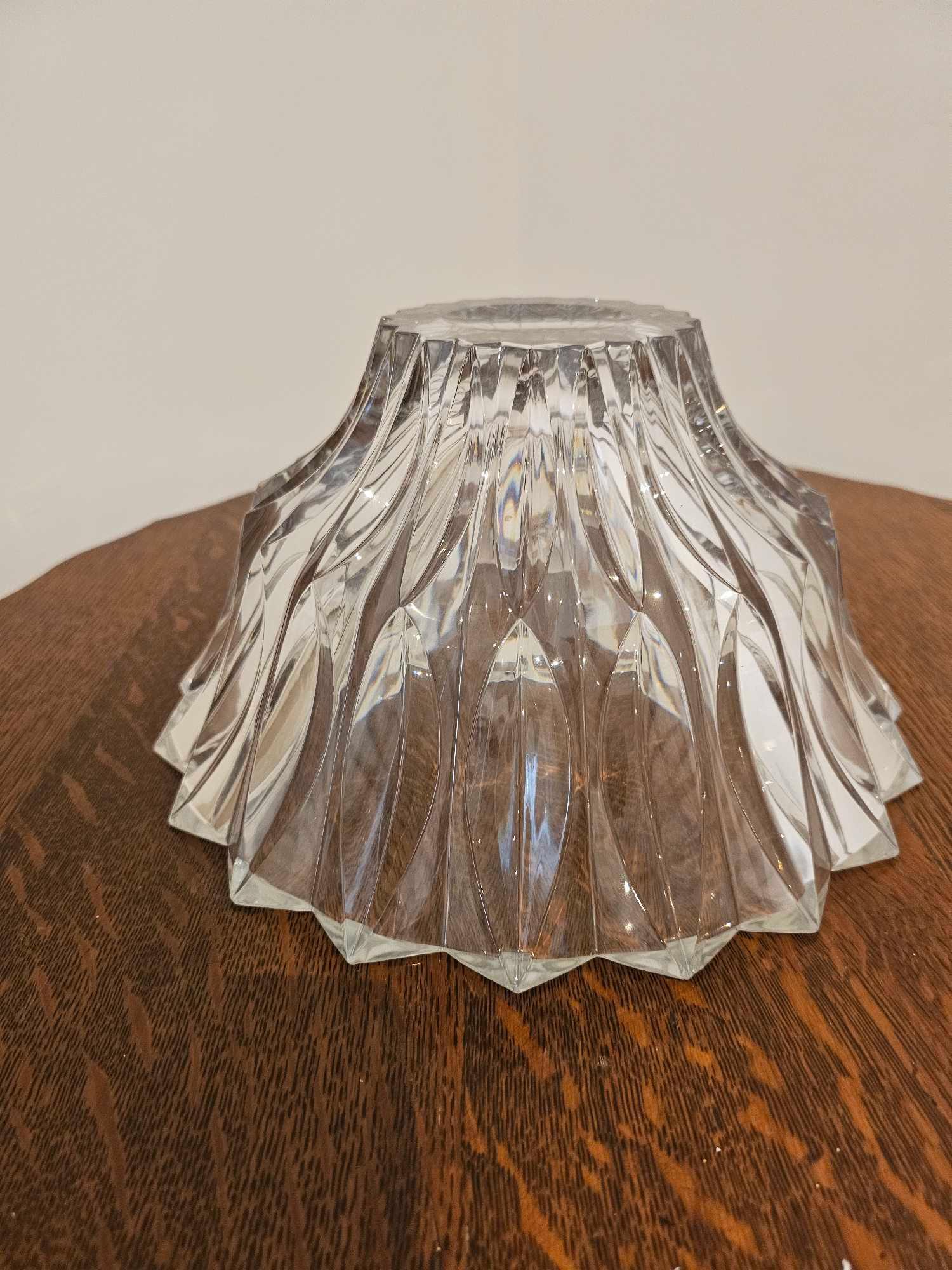 Faceted Cut Crystal Large Bowl 29 X 18cm - Image 6 of 7
