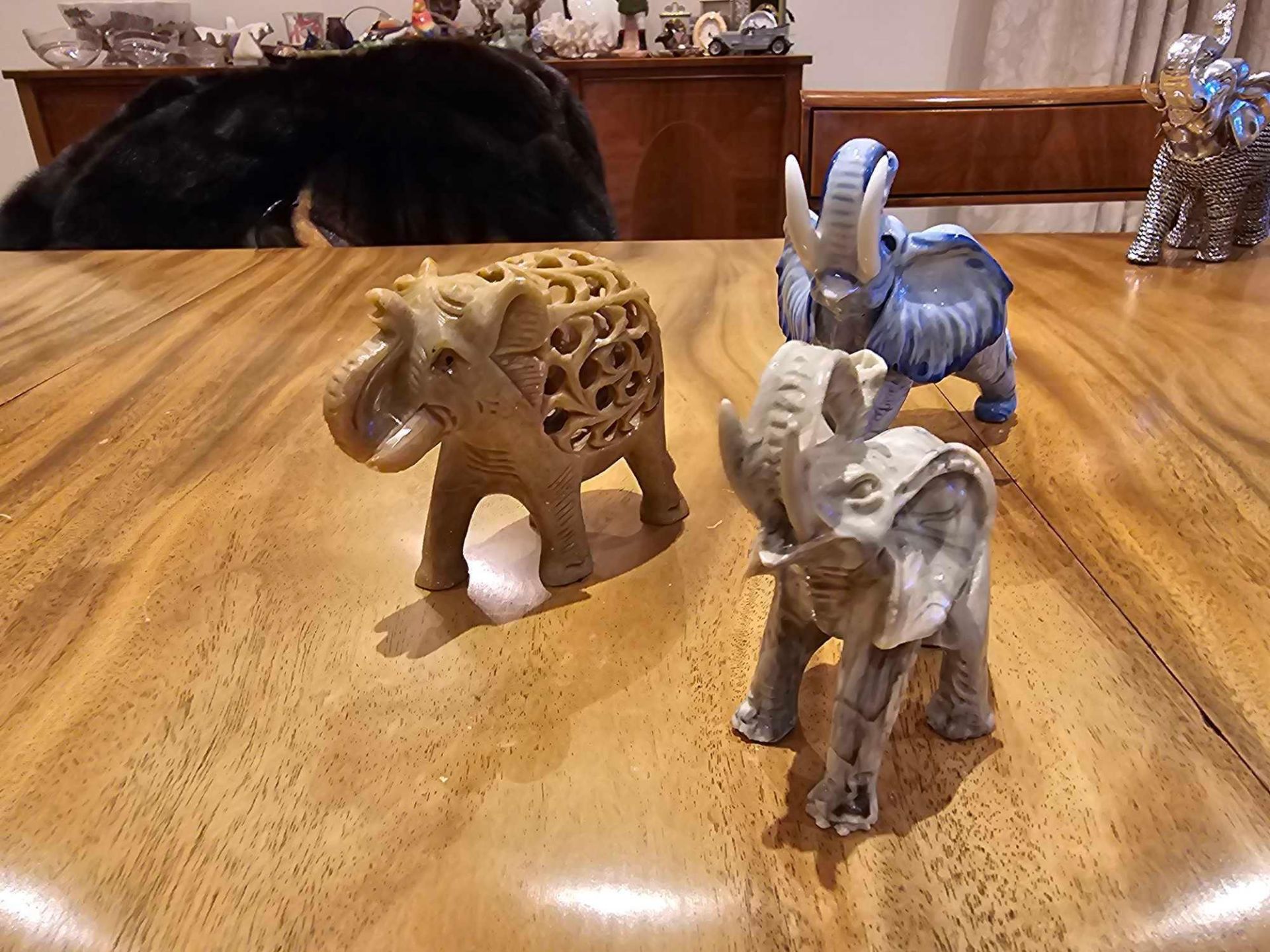 A Collection Of 3 X Various Elephant Figurines As Per Photograph - Image 3 of 3