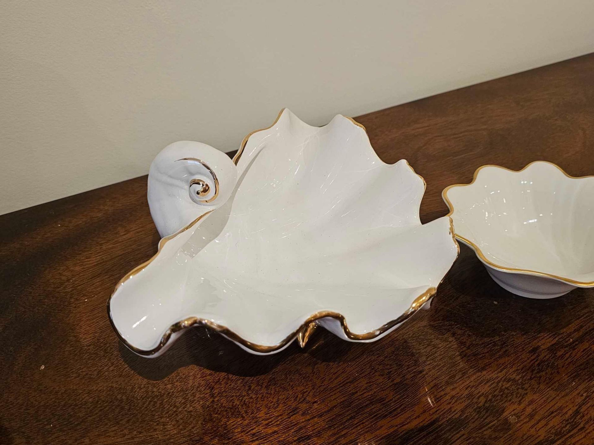 Martan Portugal 704 Shaped White And Gold Dish And A Royal Worcester Porcelain White And Gold Shaped - Image 2 of 3