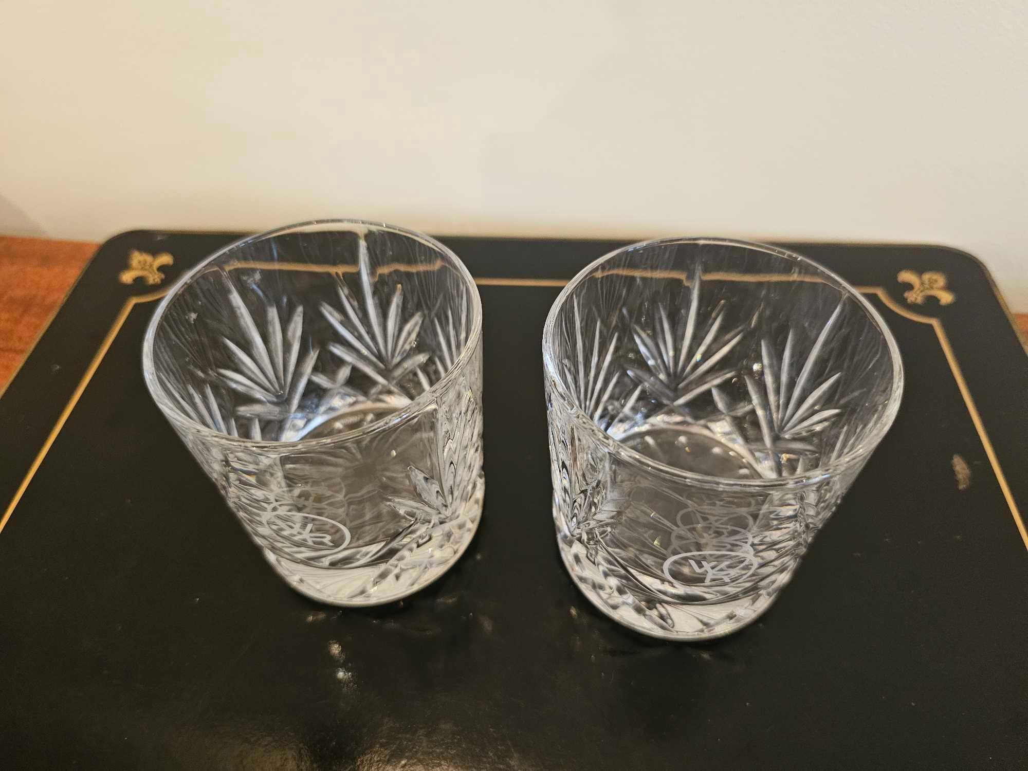 A Pair Of Woodford Reserve WR Glencairn Crystal Rocks Glass Bourbon Whiskey Bar Lowball 8cm - Image 3 of 4