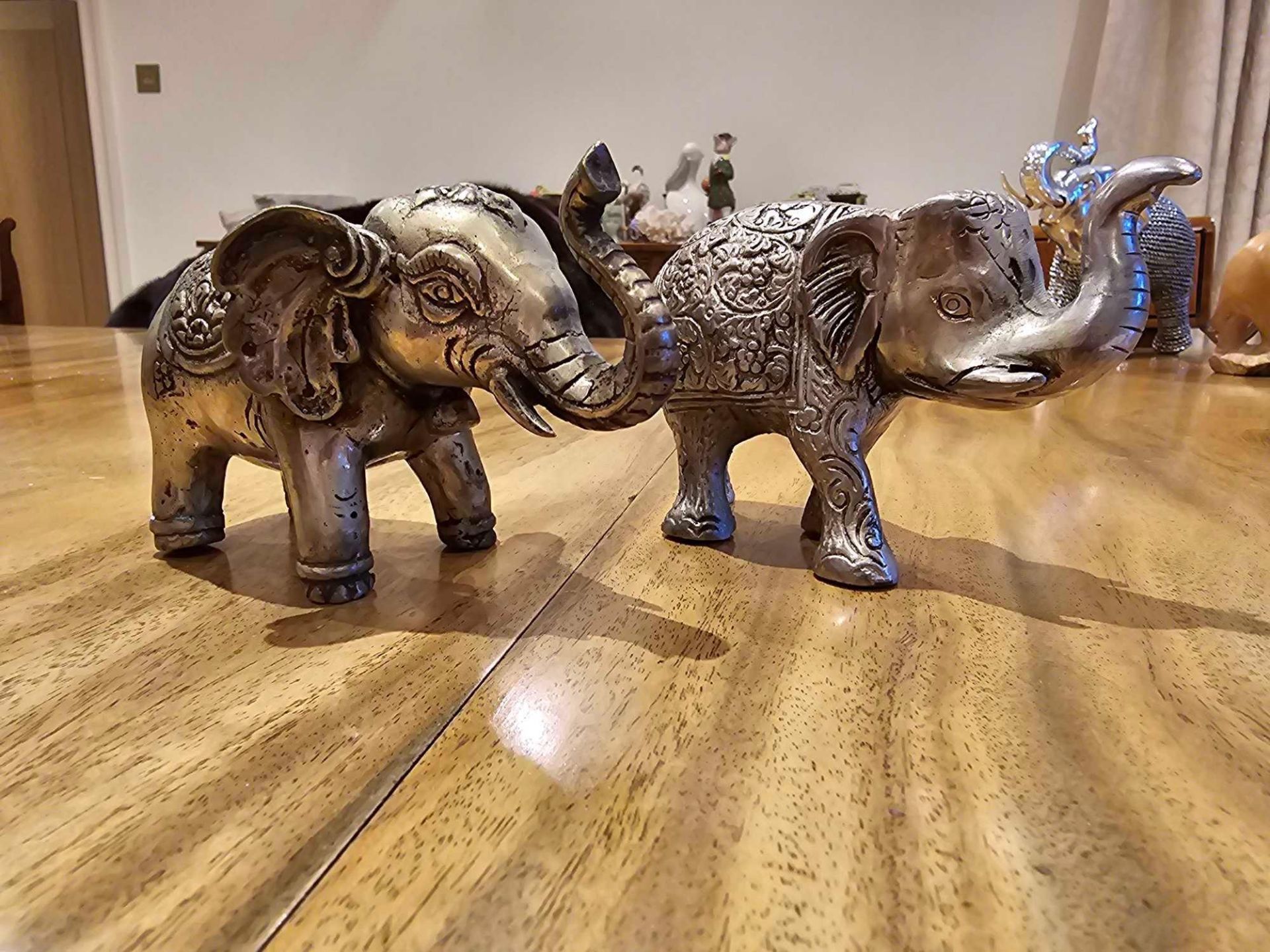 A Collection Of 2 X Metal Elephant Figurines As Per Photograph - Image 2 of 2