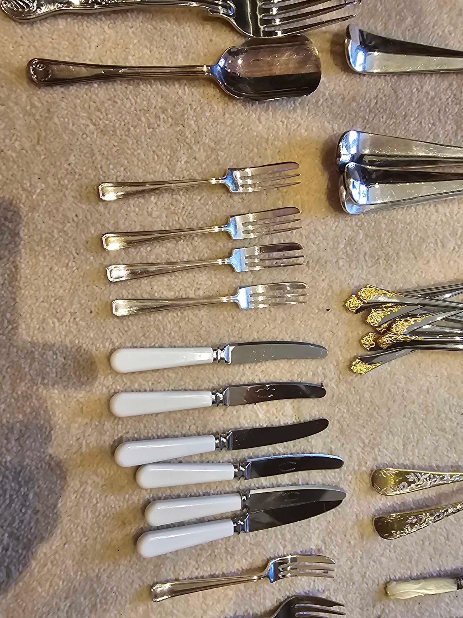 Various Plated And Mixed Flatware As Photographed - Bild 4 aus 7