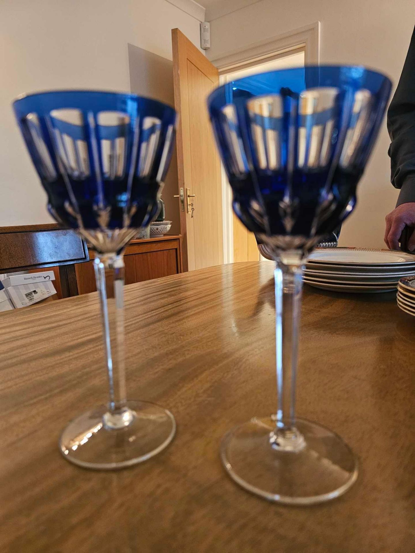 A Pair Of Bohemian Crystal Clear And Cobalt Goblets 18.5cm - Image 2 of 4
