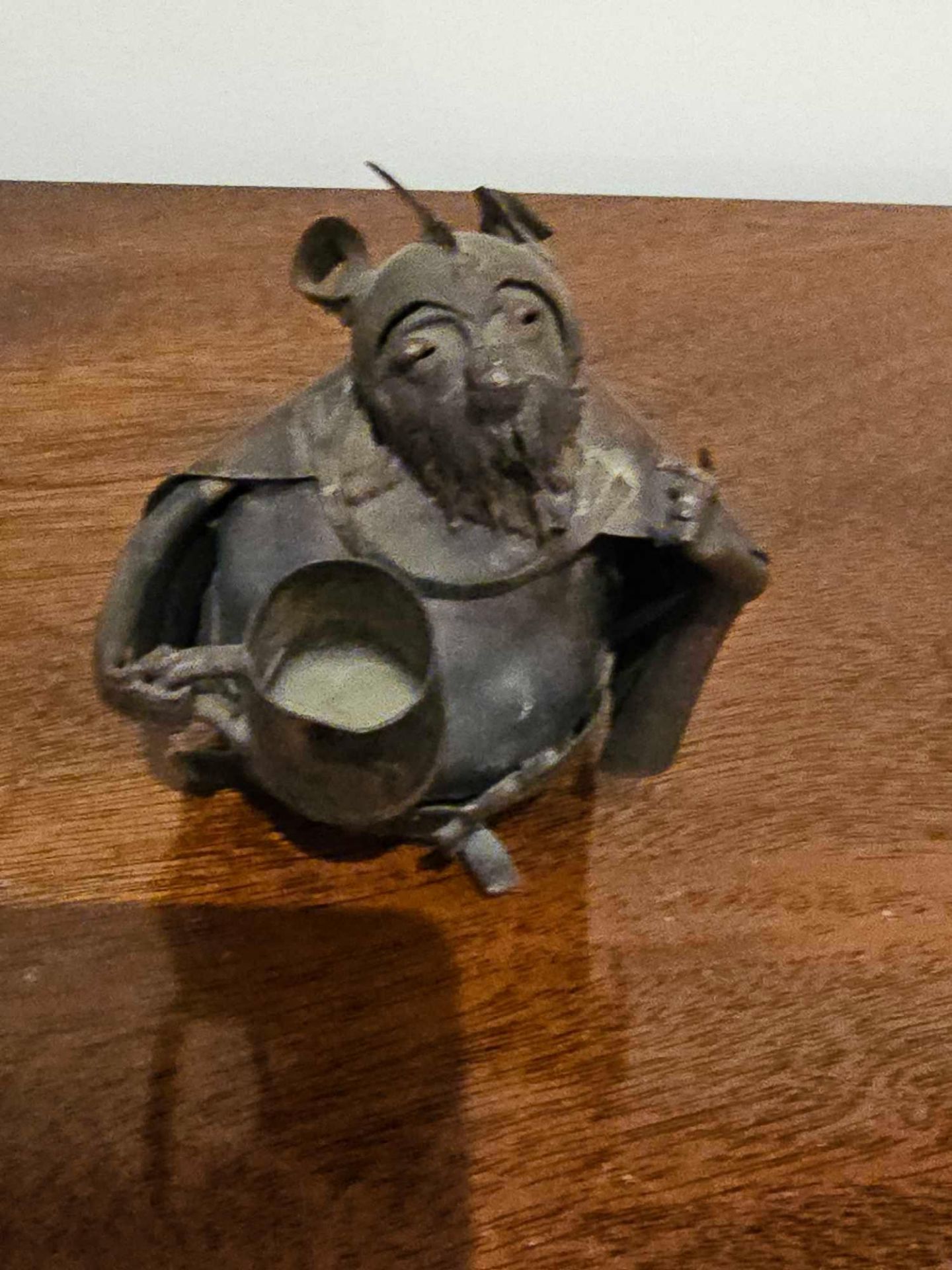 A Tin Metal Sculpture Of A Mouse Wearing A Cape And Holding A Tankard - Image 2 of 4