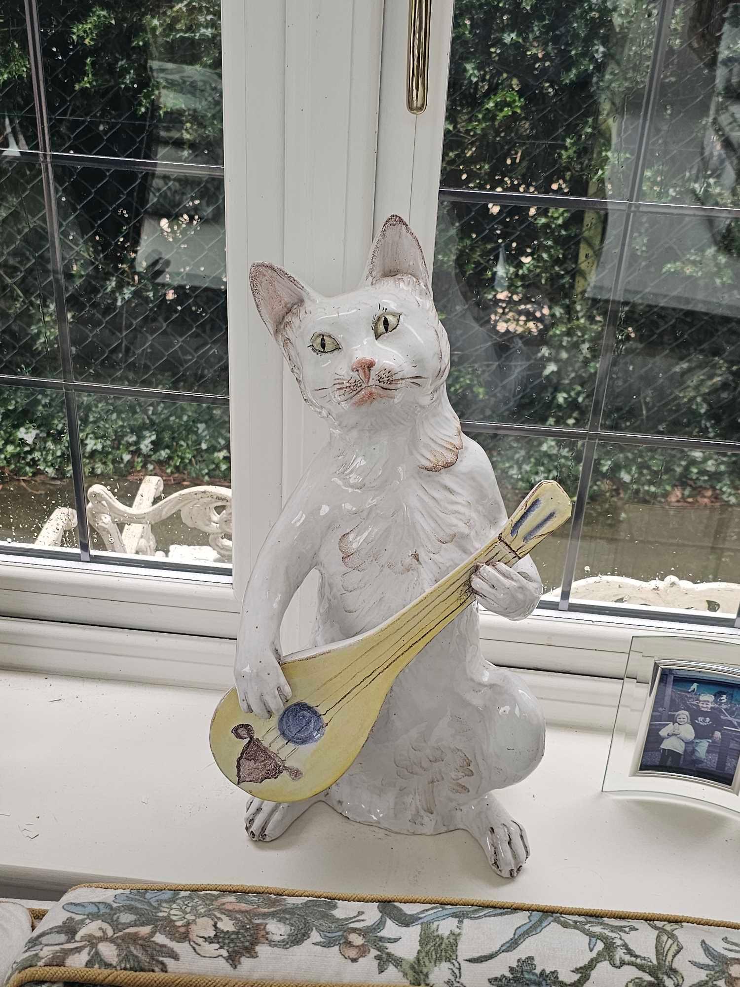 A Continental Porcelain Figurine Of A Cat Playing A Mandolin 48cm High - Bild 2 aus 3