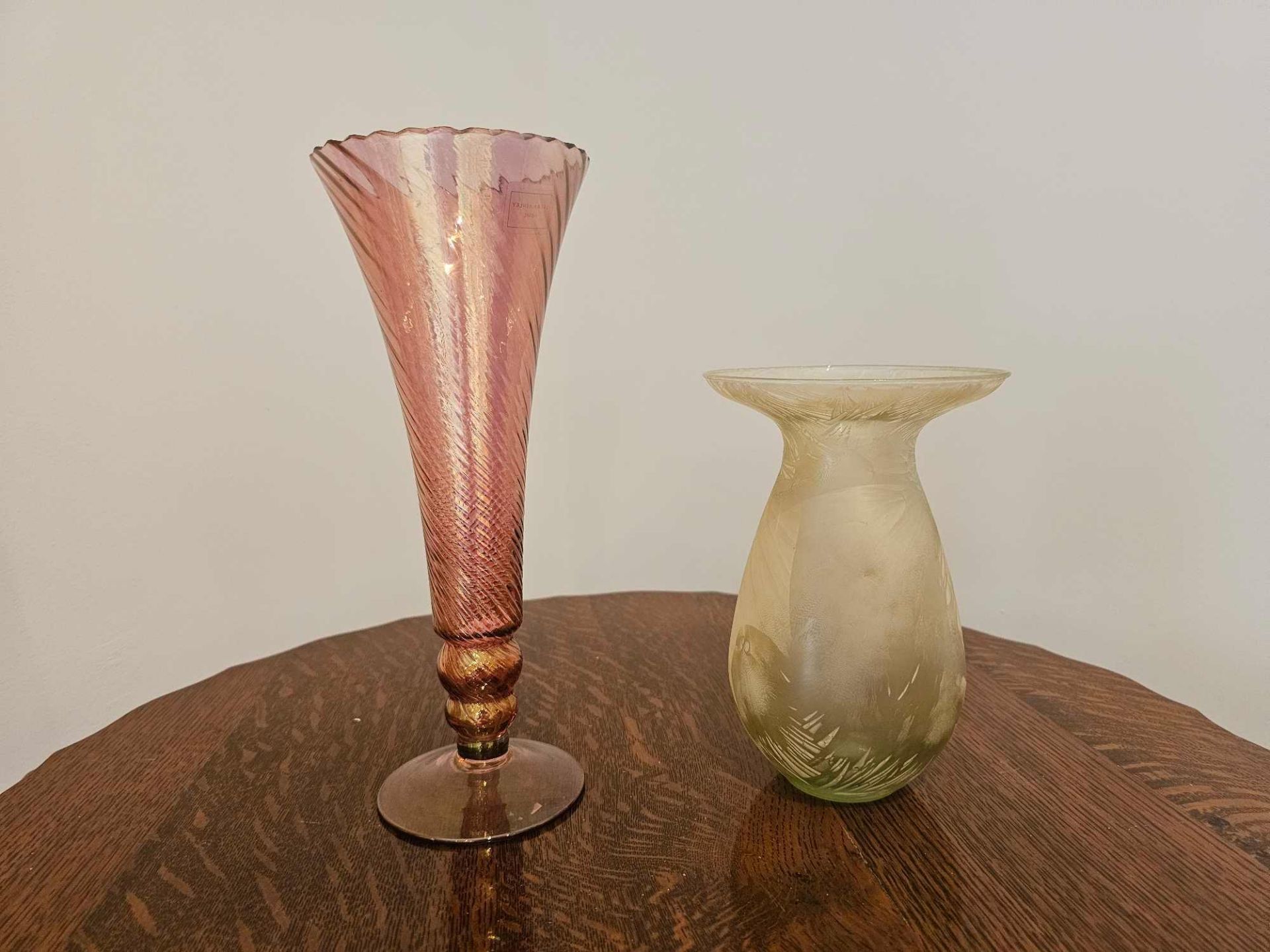 2 X Vases A Laura Ashley Home 29cm Pink Glass Baluster Vase And A Spanish Made 20cm Clear And Opaque - Image 4 of 9