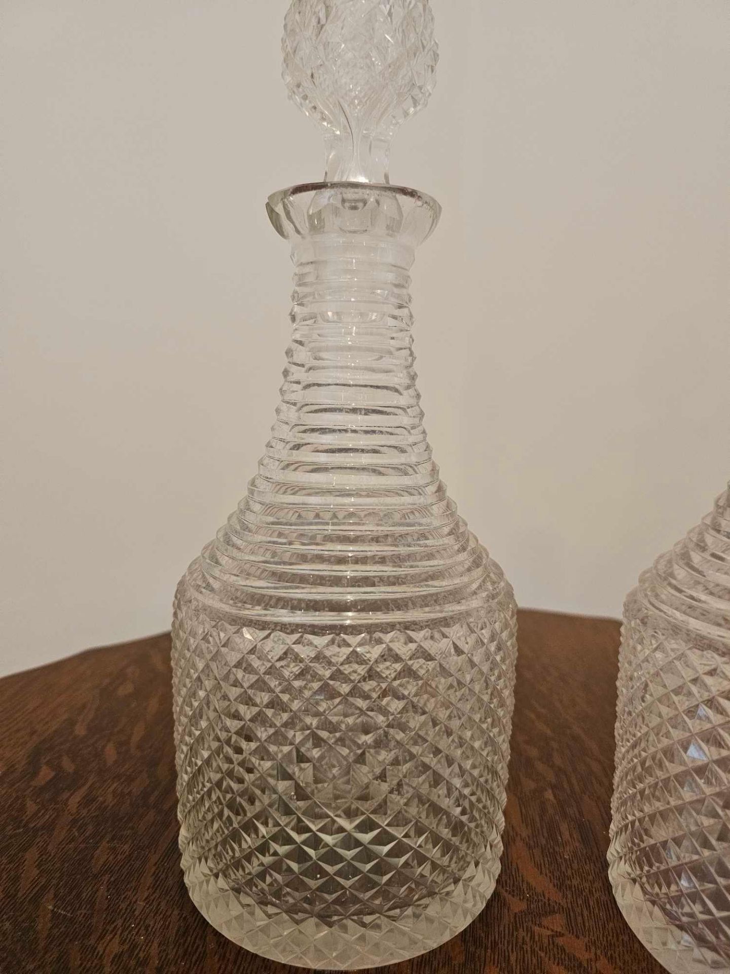 A Pair Fo Irish Crystal Decanters With Stoppers 34cm (A/F Both With Chips To Rim) - Image 4 of 10
