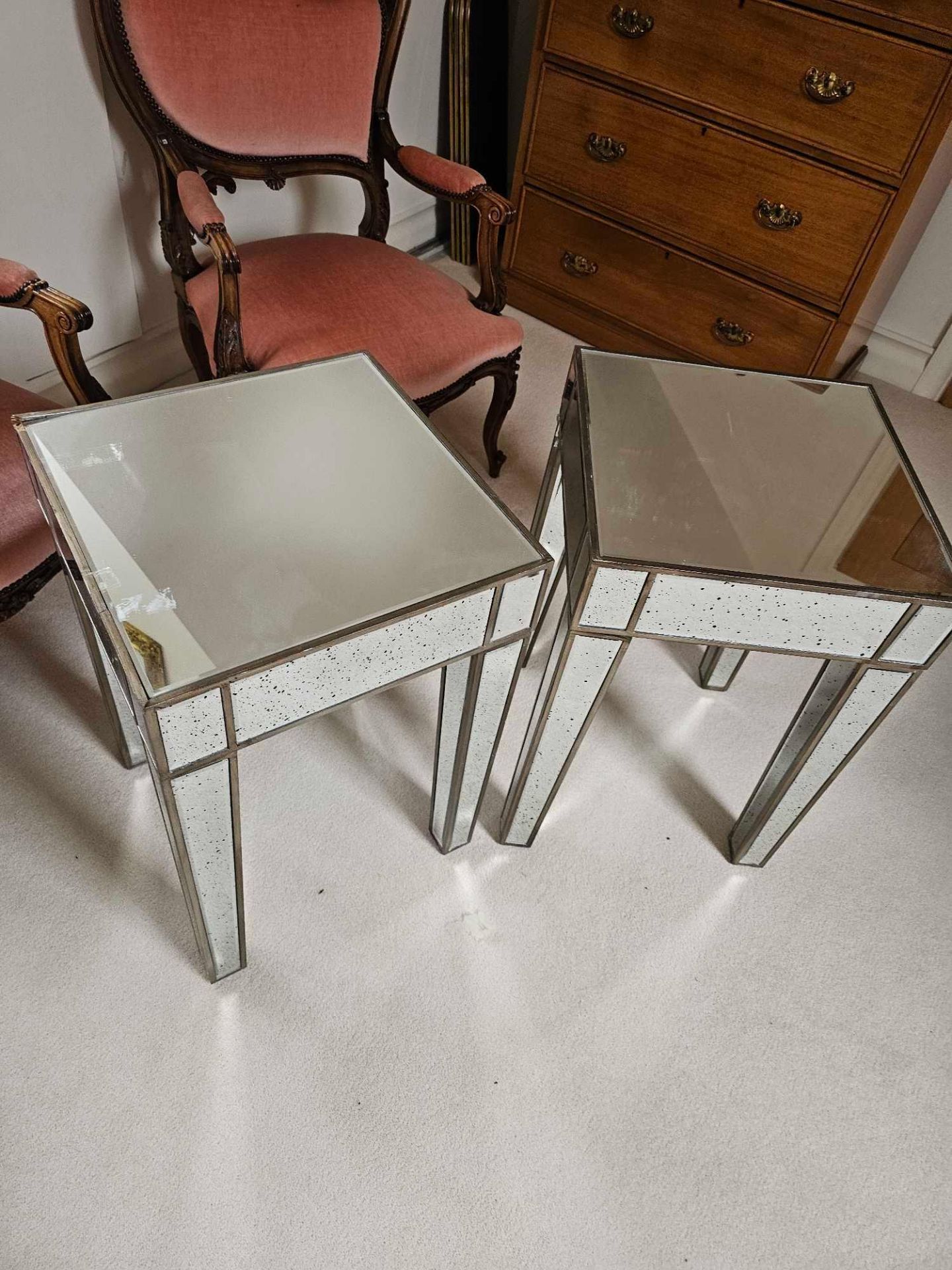 A Pair Of Pattington Mirror Side Tables Contemporary Design With An Antique Finish 43 X 43 X 65cm ( - Image 4 of 4