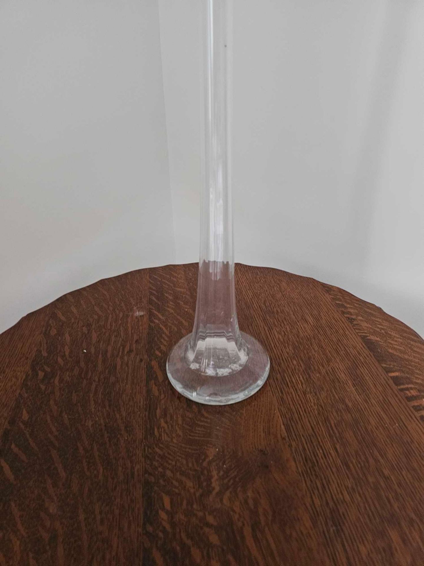 A Large Clear Cut Glass Vase 80cm - Image 3 of 4