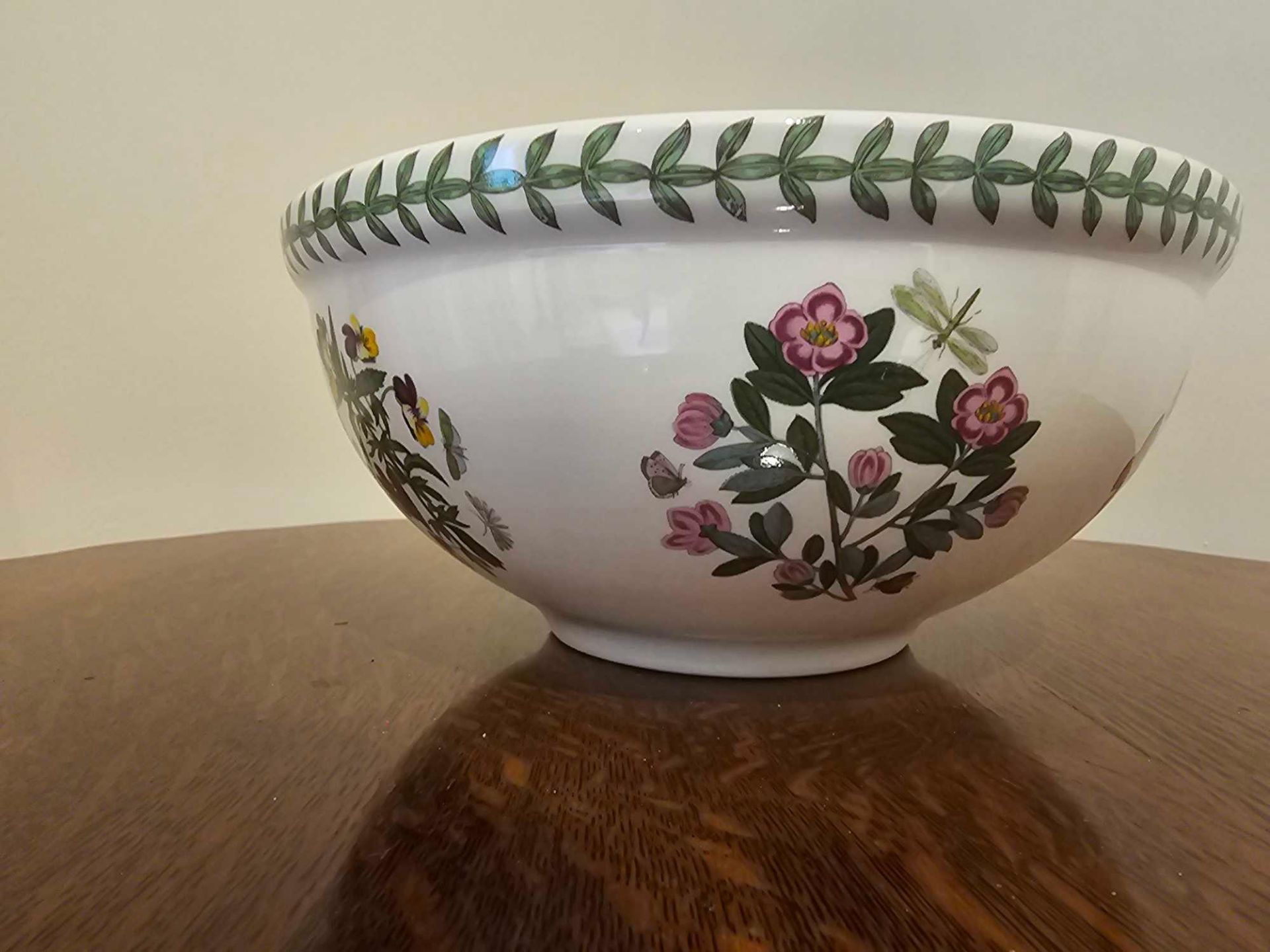 Portmerion Botanic Garden African Diasy Ceramic Bowl 26cm X 14cm The African Daisy Was The First - Image 3 of 6