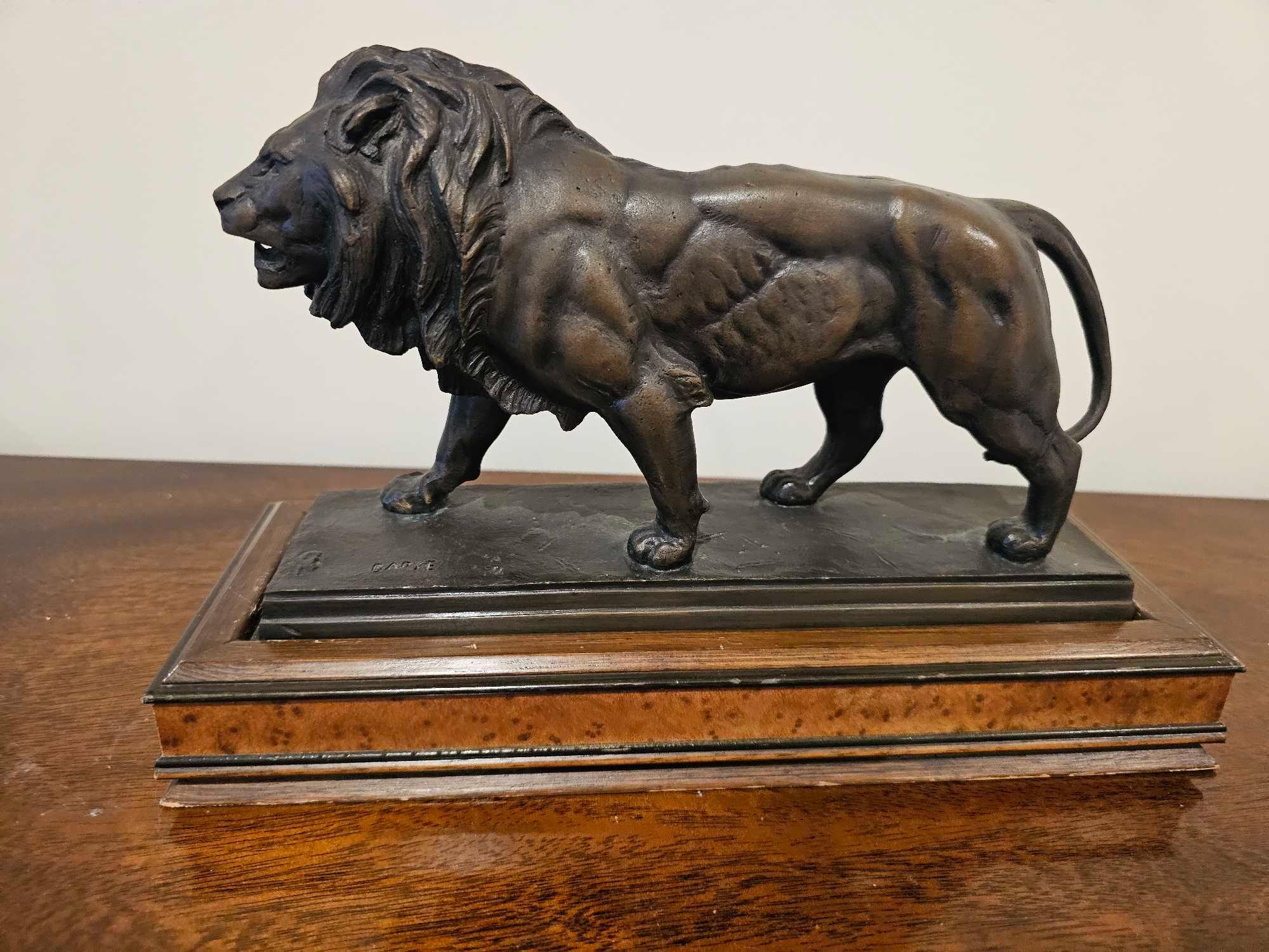 Antoine Louis Barye Sculpture Bronze Lion Qui Marche For Franklin Mint On Plinth 29cm Wide