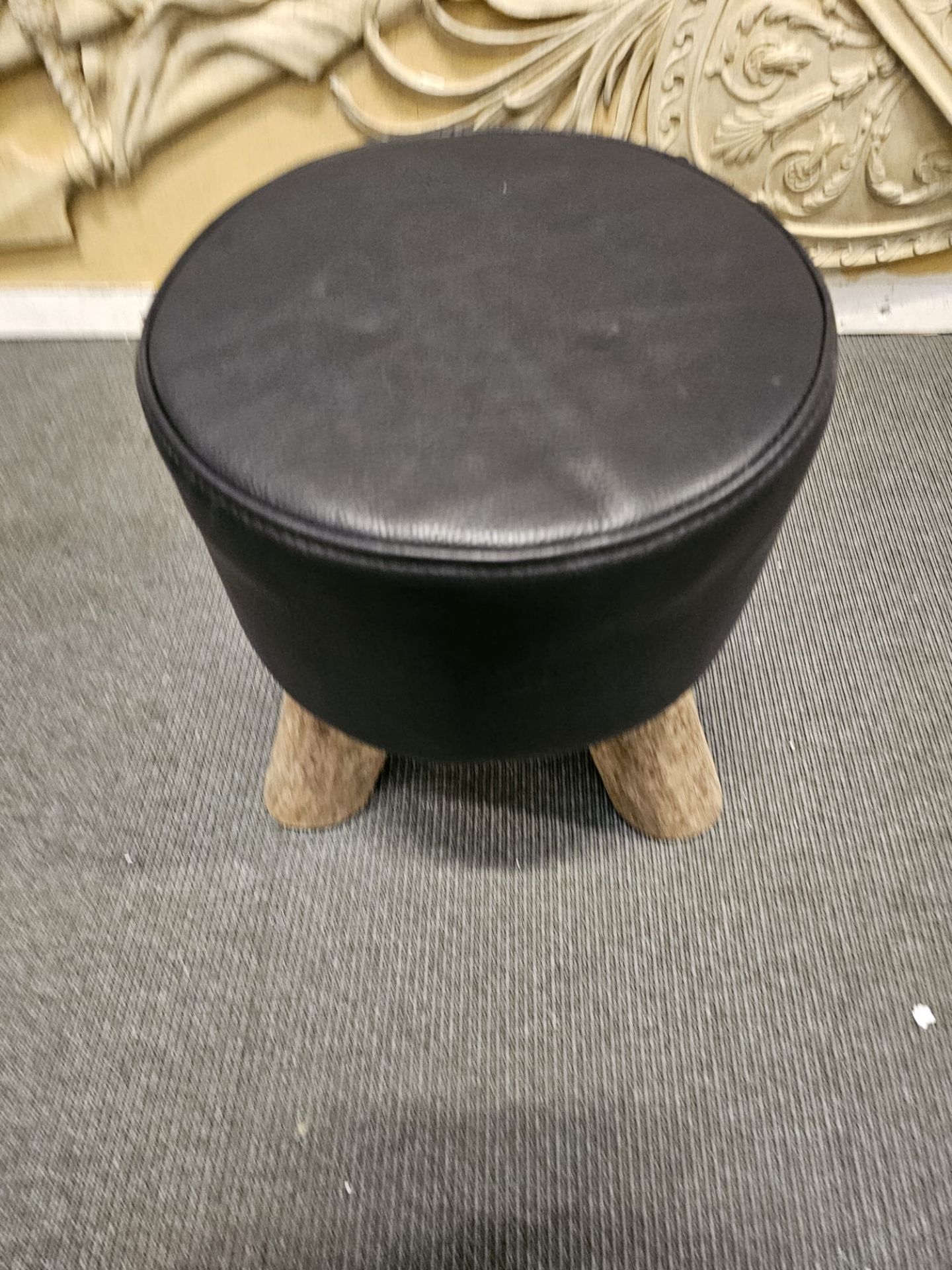 Bleu Nature F016 Mousse Driftwood And Leather Stool Finished In Matador Nero Hide Leather 380 x - Image 2 of 3