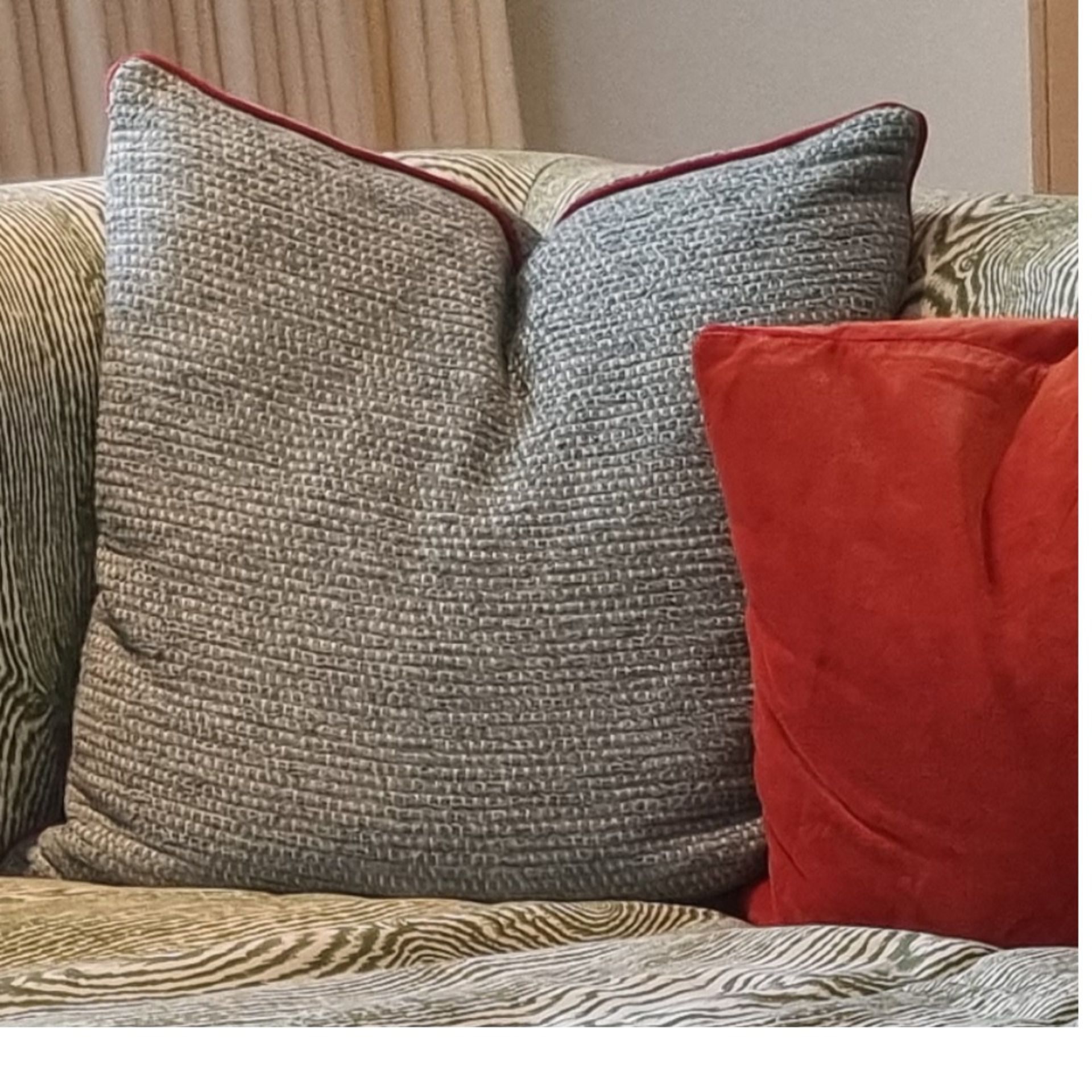 2 x Dedar (Celadon) Custom Deco Cushions With Duck Feather Pads And Piping : 50 x 50cm