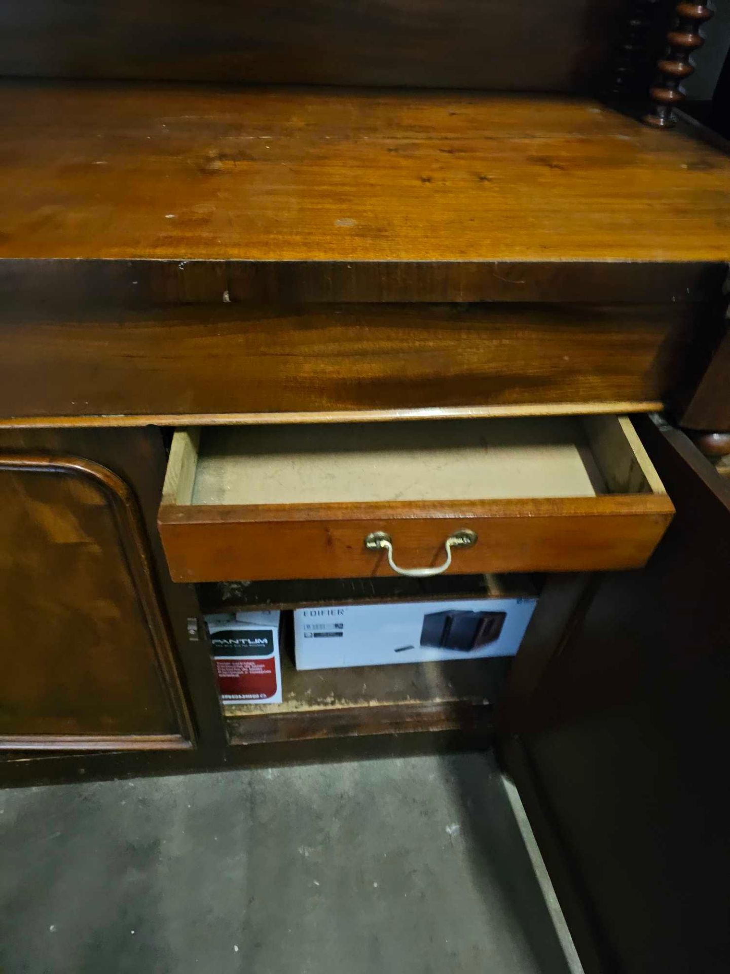 A Mahogany Victorian Style Chiffonier Two Door Cupboard With Drawers 120 x 55 x 150 (A/F) - Image 3 of 7