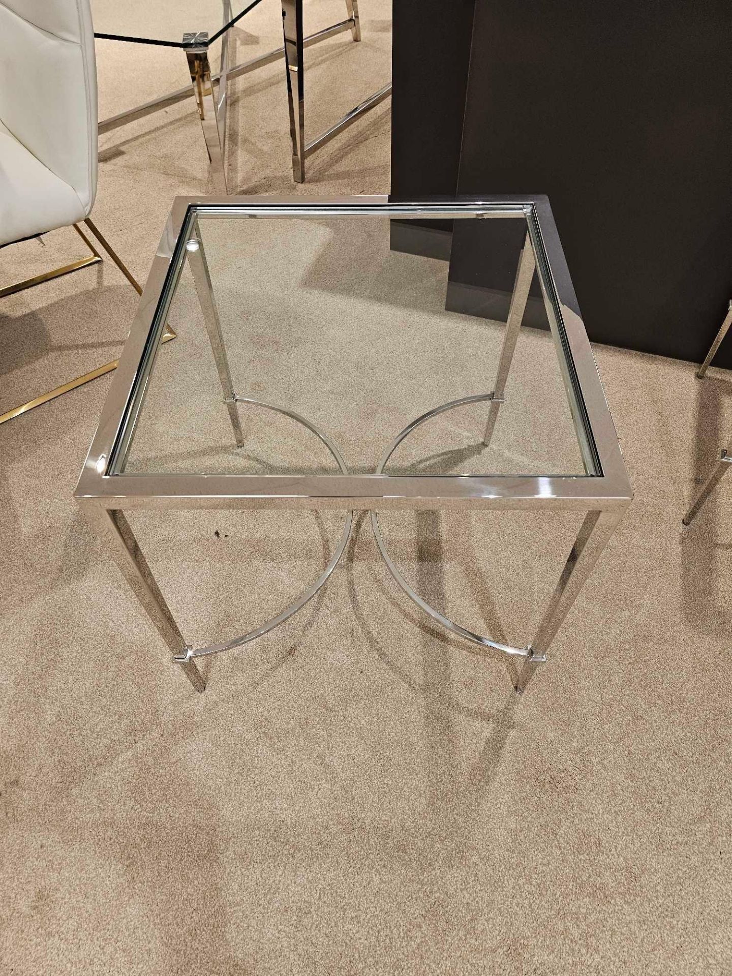Tokyo Lamp Table by Kesterport The Tokyo lamp table with its clear glass top and a refined tapered - Image 3 of 5