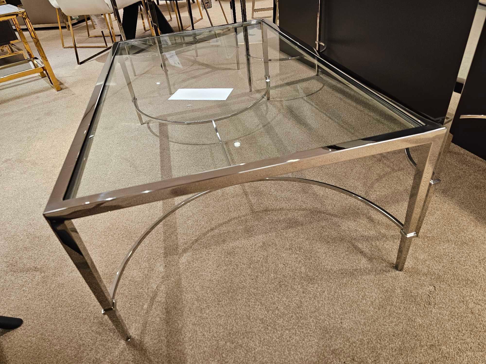 Tokyo Coffee Table by Kesterport The Tokyo coffee table with its clear glass top and a refined - Image 4 of 6