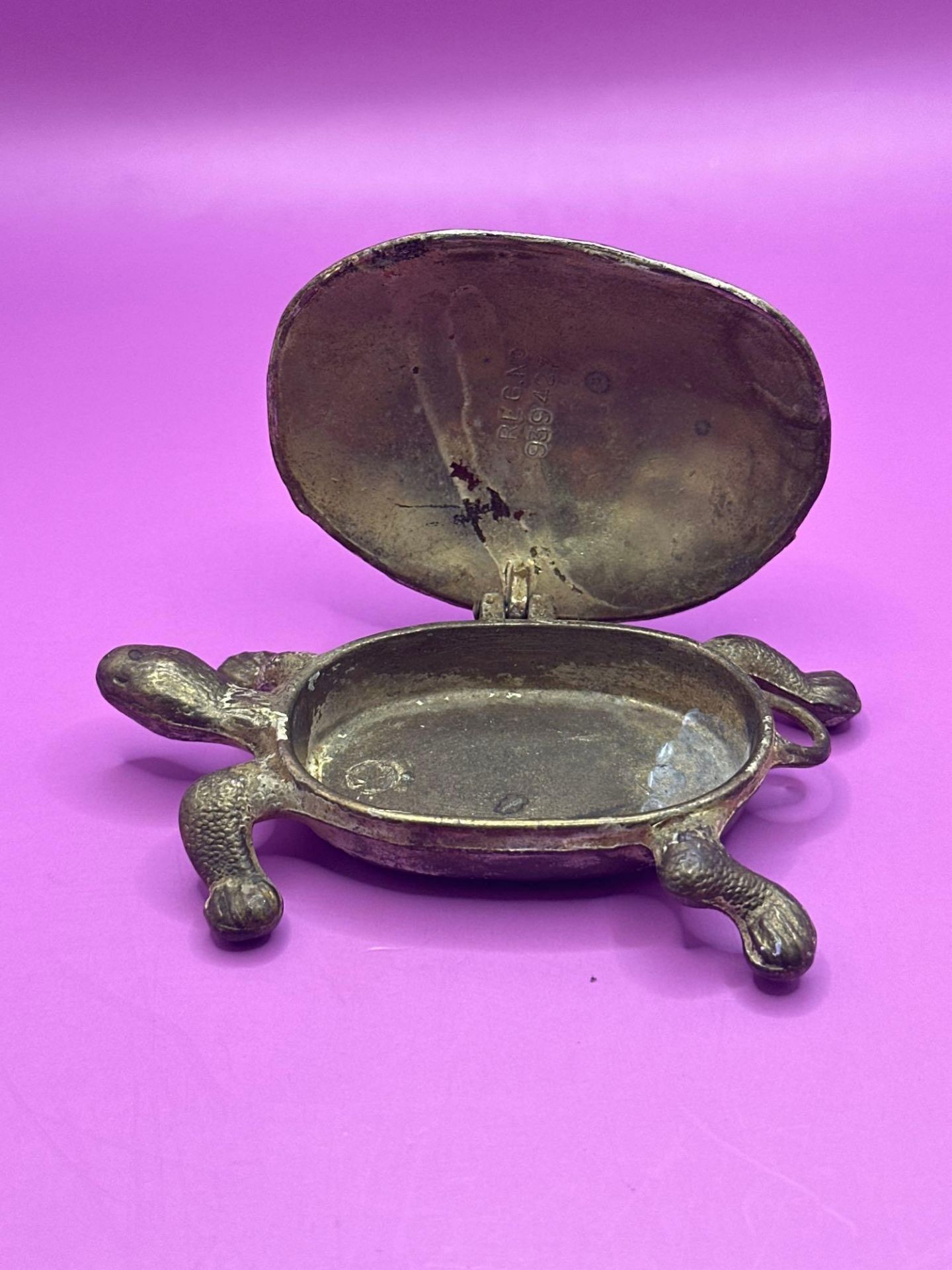 Antique Brass Hinged Turtle/Tortoise Pin Box, Pill Box, Trinket Box, Reg No 939427. 11cm - Image 5 of 5