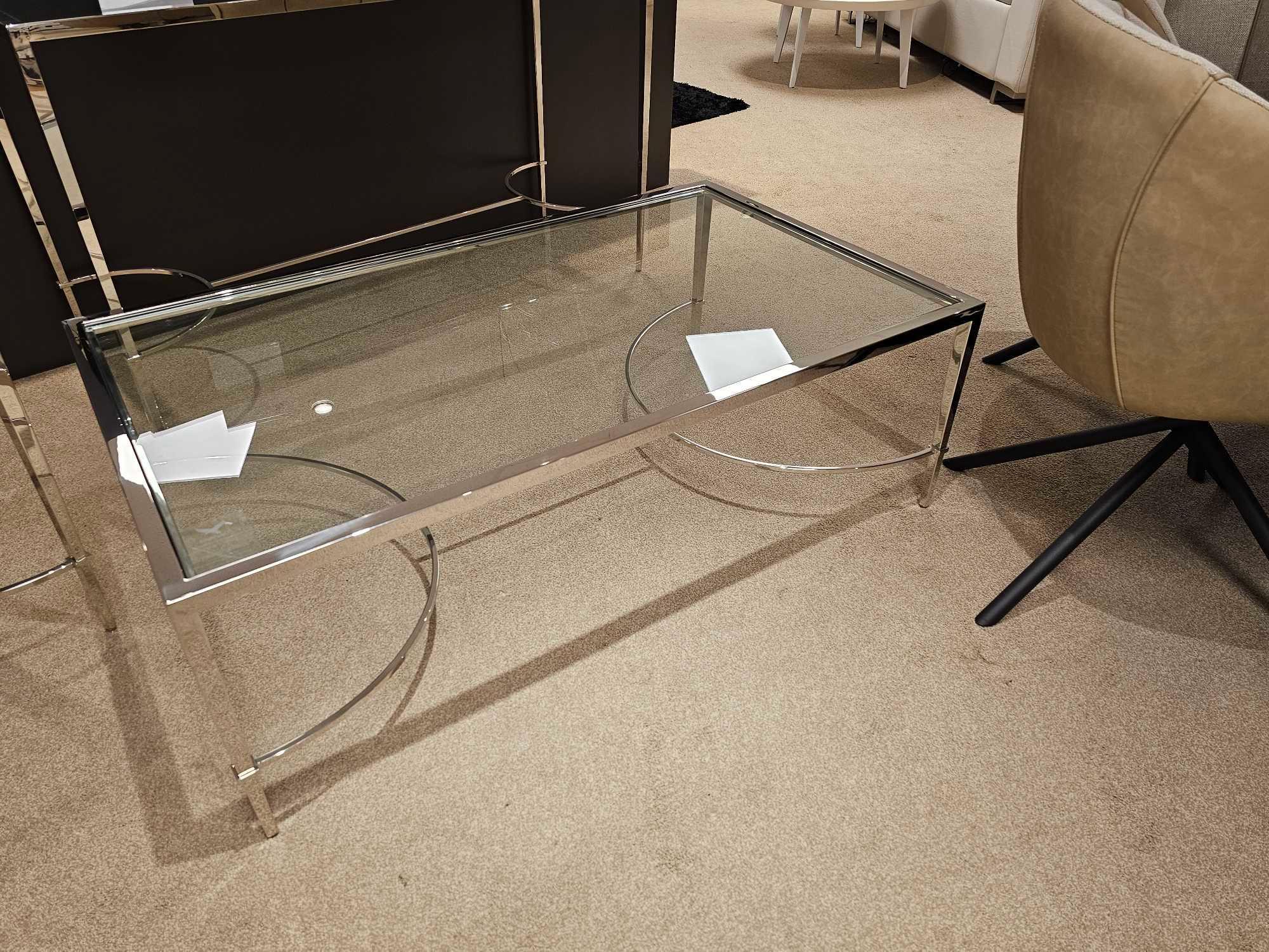 Tokyo Coffee Table by Kesterport The Tokyo coffee table with its clear glass top and a refined - Image 5 of 6