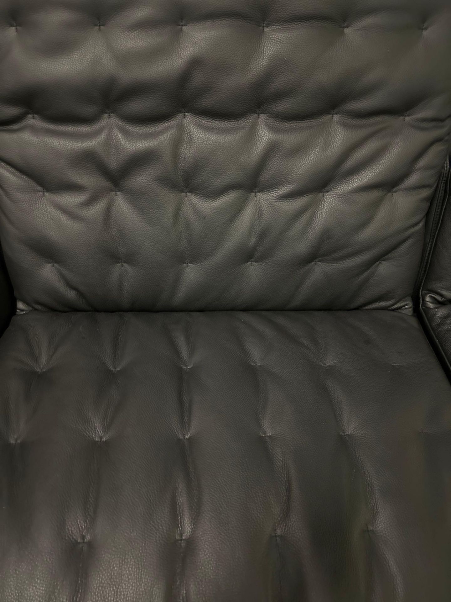 Satellite Sofa Designed By Sacha Lakic The Satellite Offers Seating Comfort On Demand. The Multi- - Bild 5 aus 6
