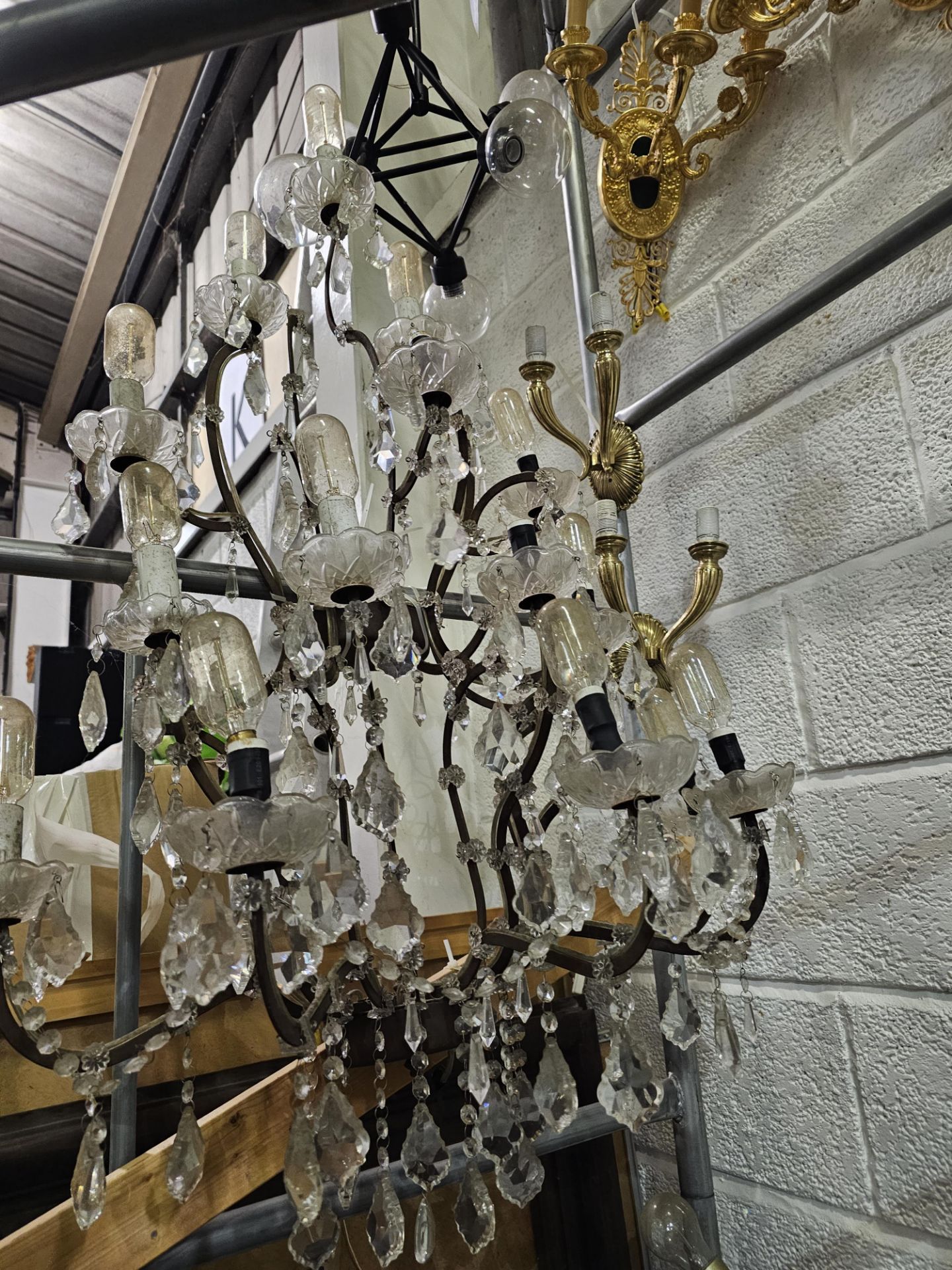 Timothy Oulton antique rust large crystal wall light 150cm drop x 70cm wide The Crystal chandelier - Bild 4 aus 4