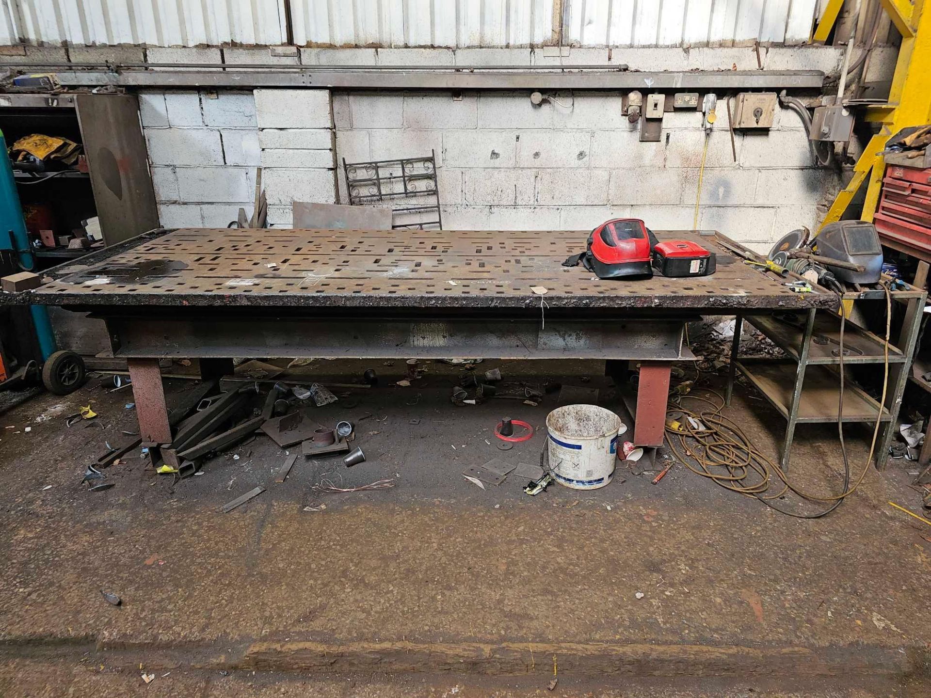 Cast Steel Engineers Marking Out Work Bench 310 x 128 x 91cm Weight 2000kg