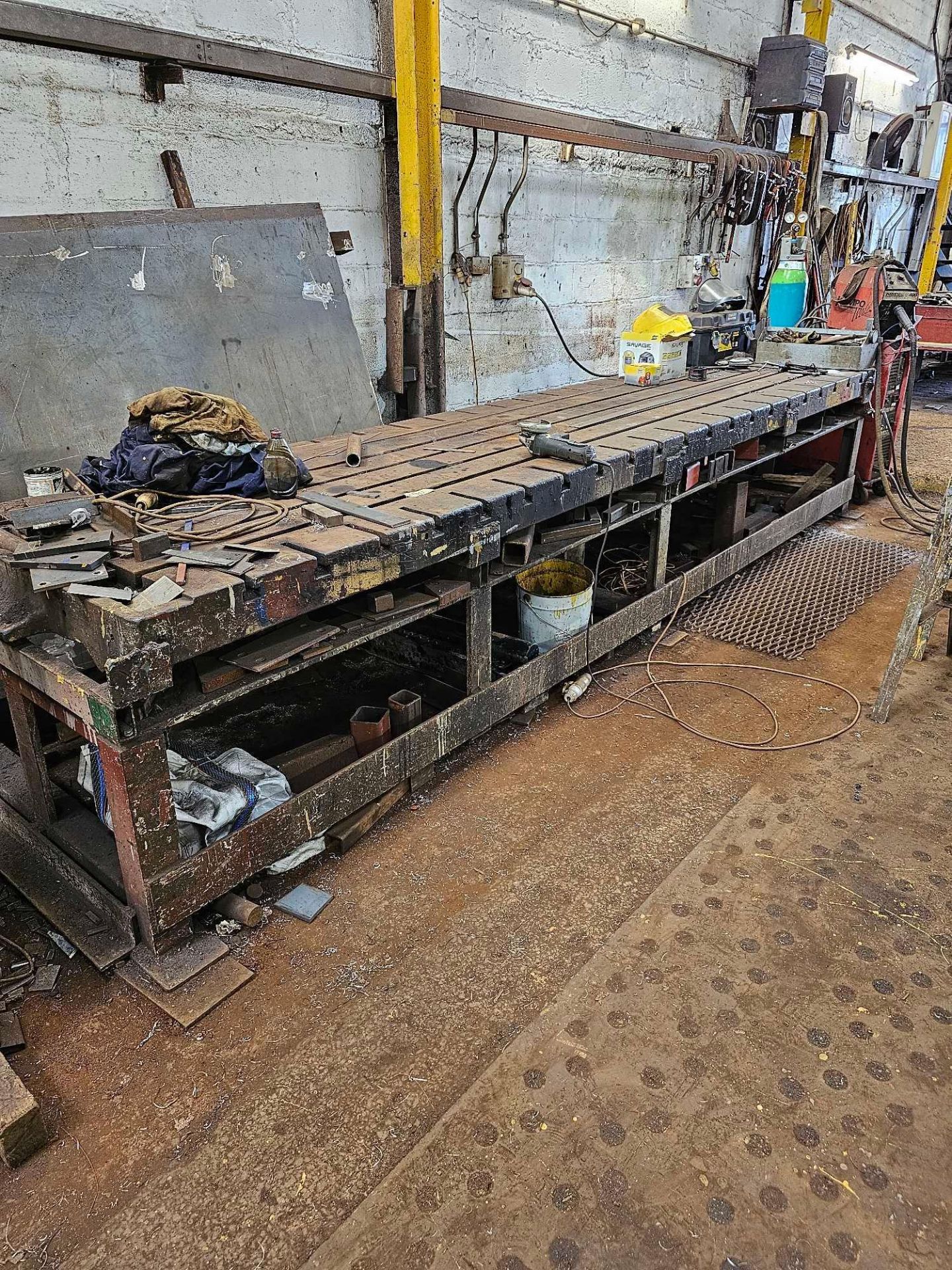 Cast Steel Engineers Marking Out Work Bench 477 x 105 x 86cm Weight 3900kg