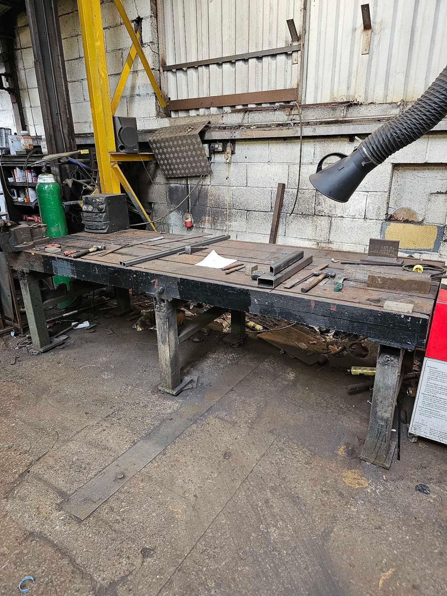 Cast Steel Engineers Marking Out Work Bench 305 x 110 x 89cm Weight 1600kg - Image 2 of 5