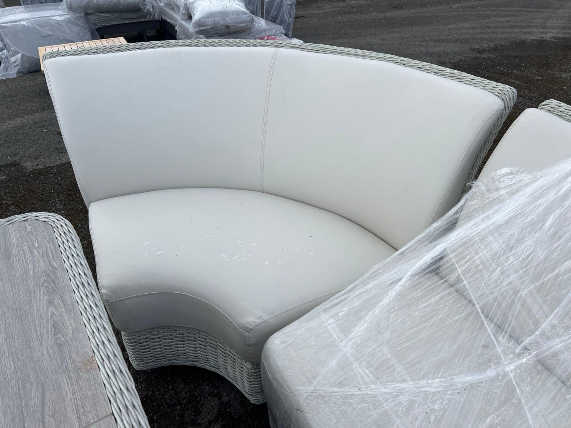 A325 Vermont Modular Sofa With Square Adjustable Table - Bild 2 aus 4