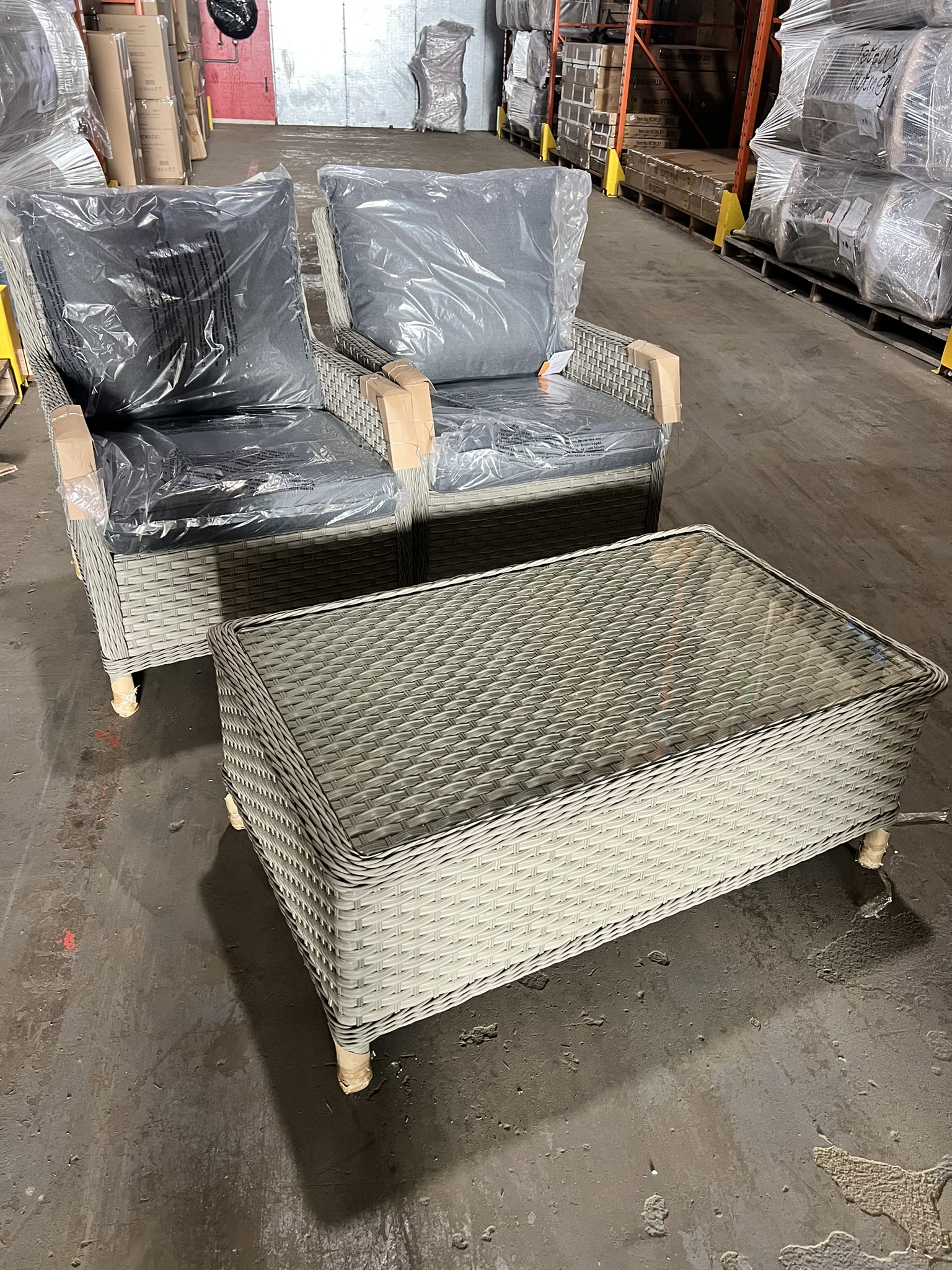 Set A572 2x Patagonia Sofa Chairs w/ Coffee Table - Grey