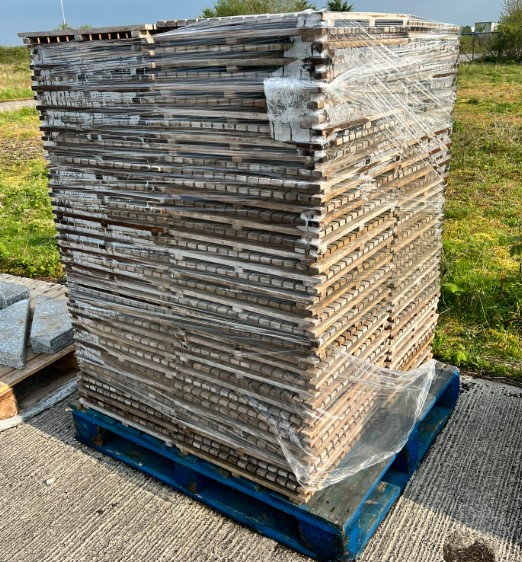 Set A588 Pallet of Teak Outdoor Floor Tiles Each tile is 496mm x 496mm.On a full pallet there are