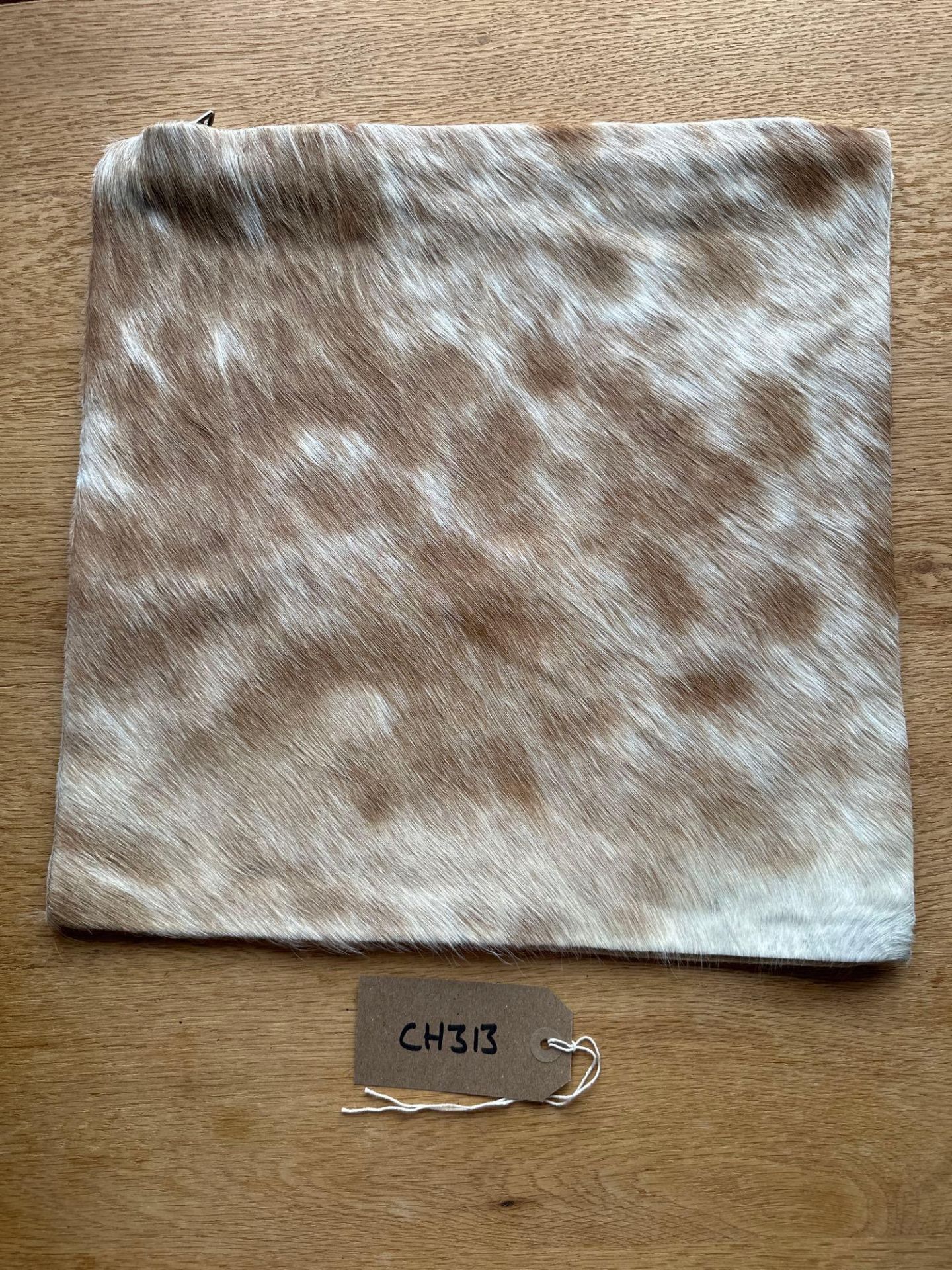 Cowhide Leather Cushion Cover 100% NaturalÂ Cowhide Leather Cushion Is Single-Sided And Rich In
